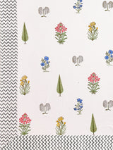 Double King Floral Print Bedsheet with 2 Pillow Covers