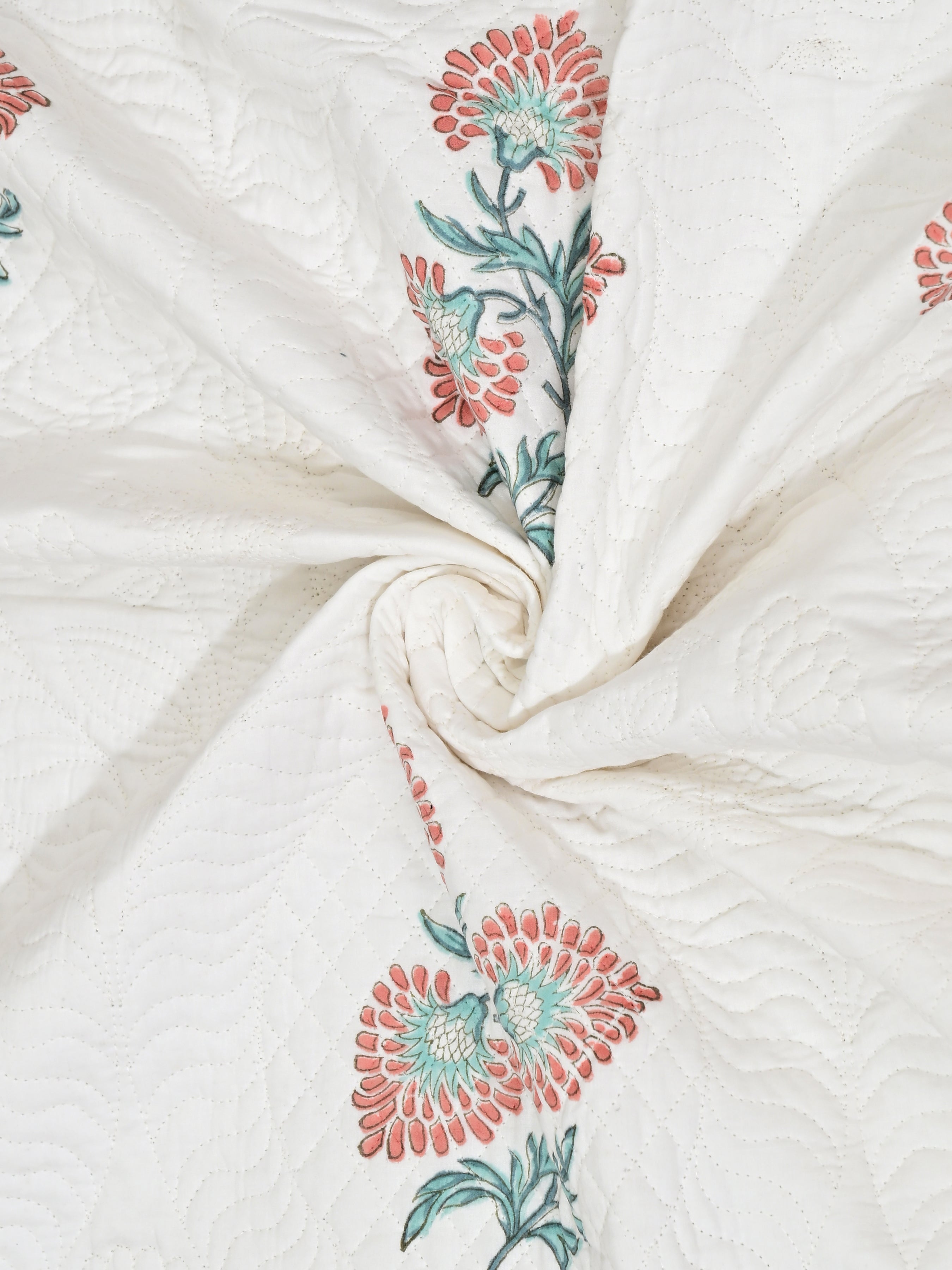 Quilted Floral Printed Reversible Bedcover with 2 Pillow Covers