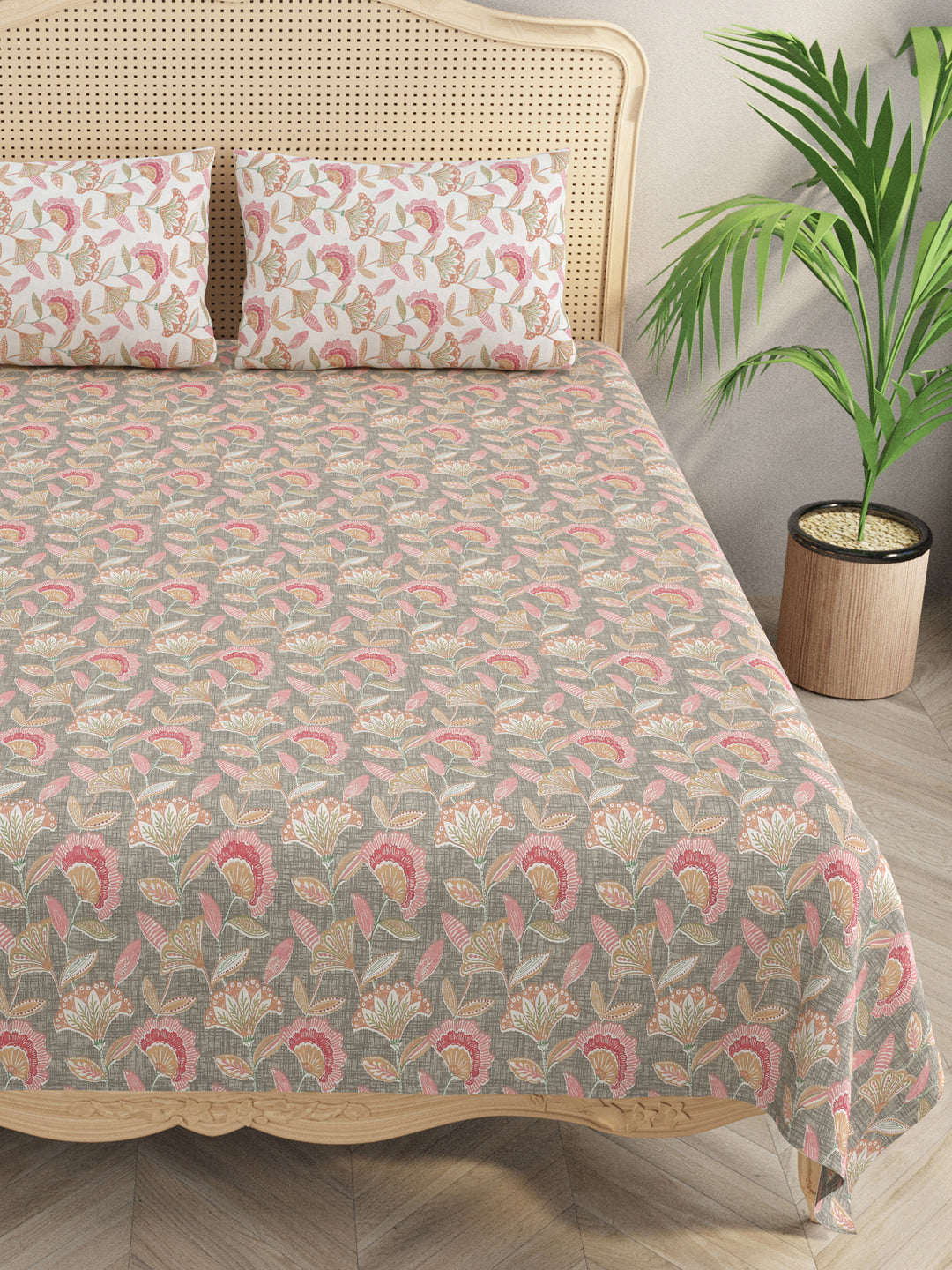 Floral Print Cotton Super King Bedsheet with 2 Reversible Pillow Covers