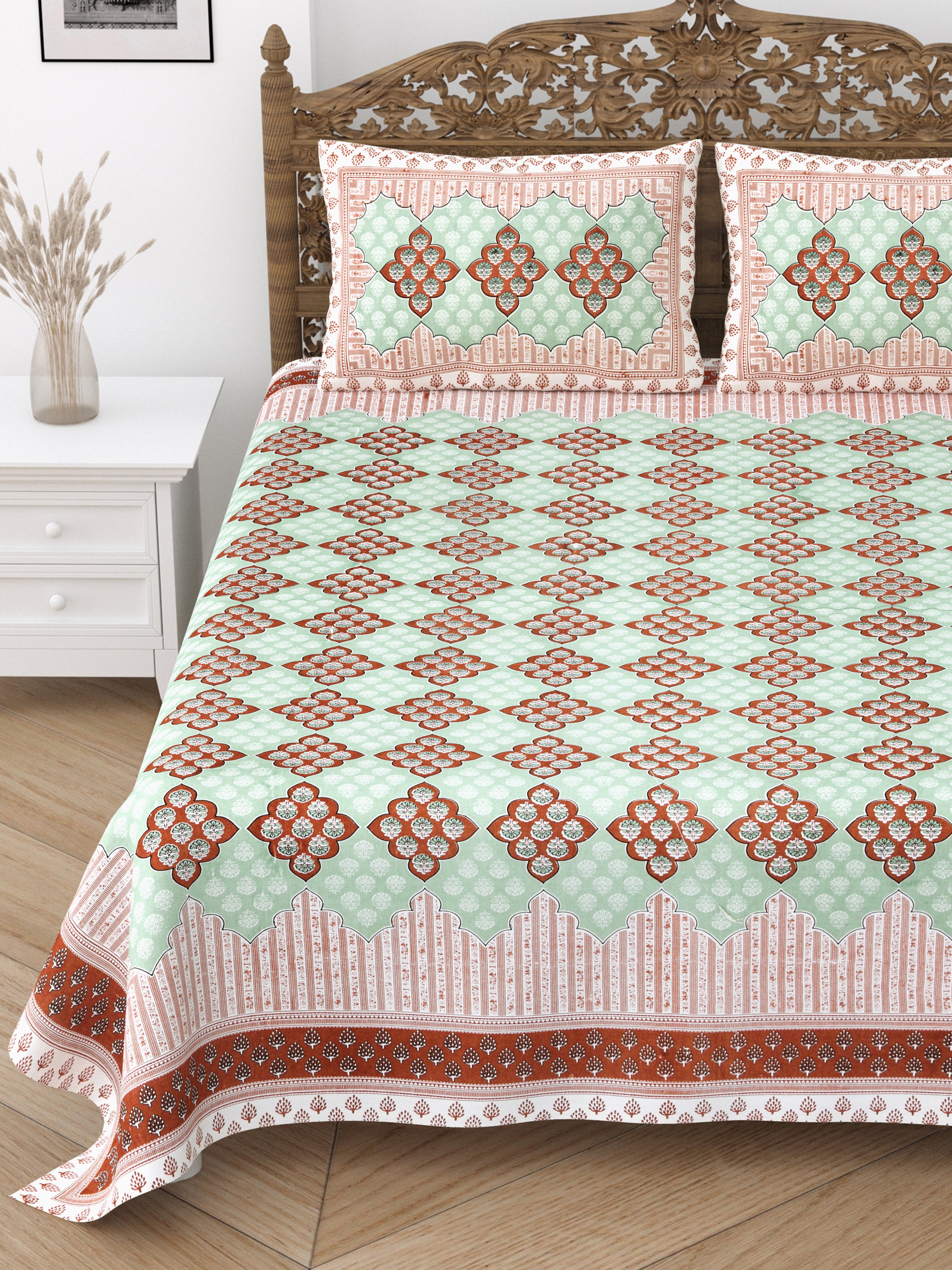 Floral Print Cotton Double King Bedsheet with 2 Pillow Covers