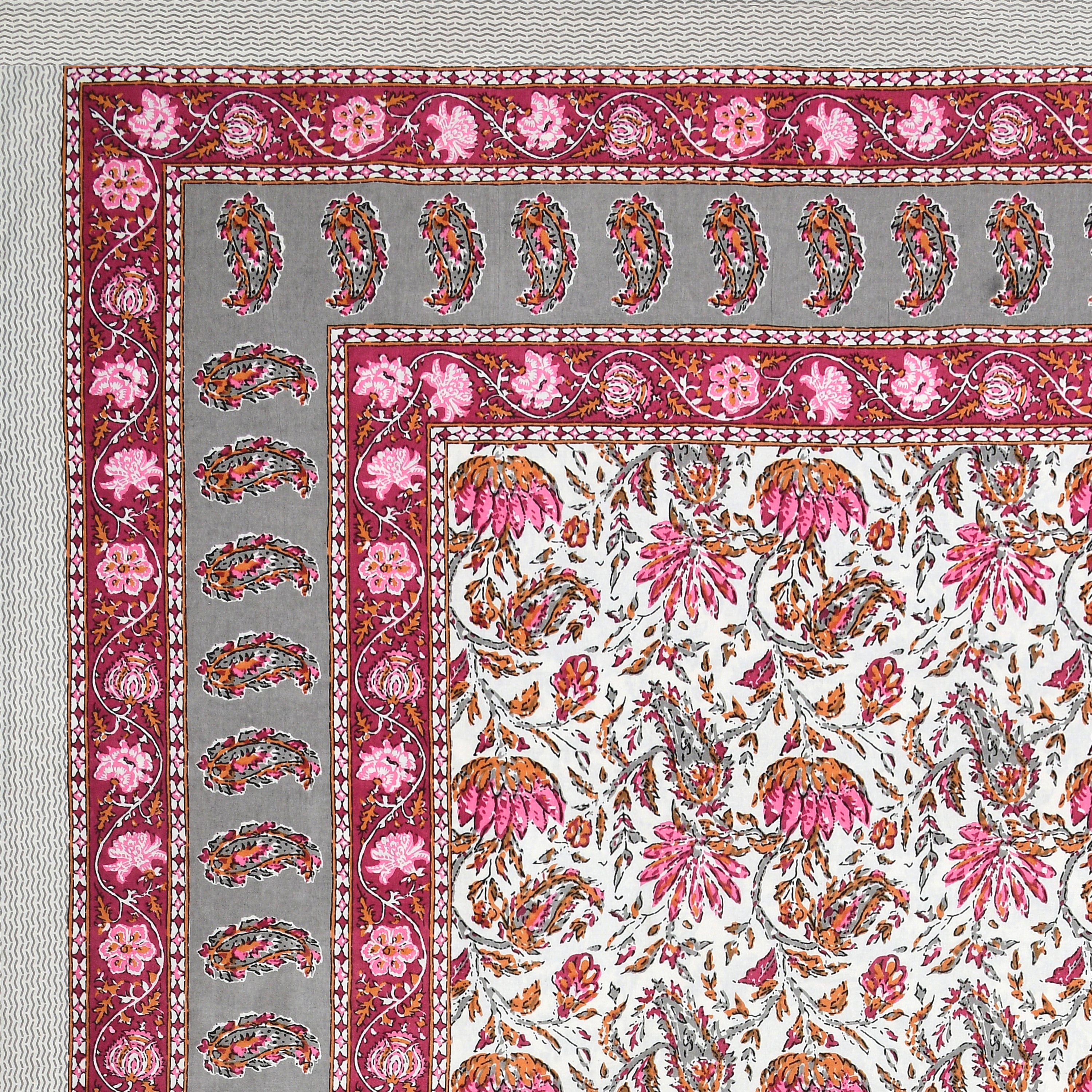 Floral Print Cotton Double King Bedsheet with 2 Pillow Covers