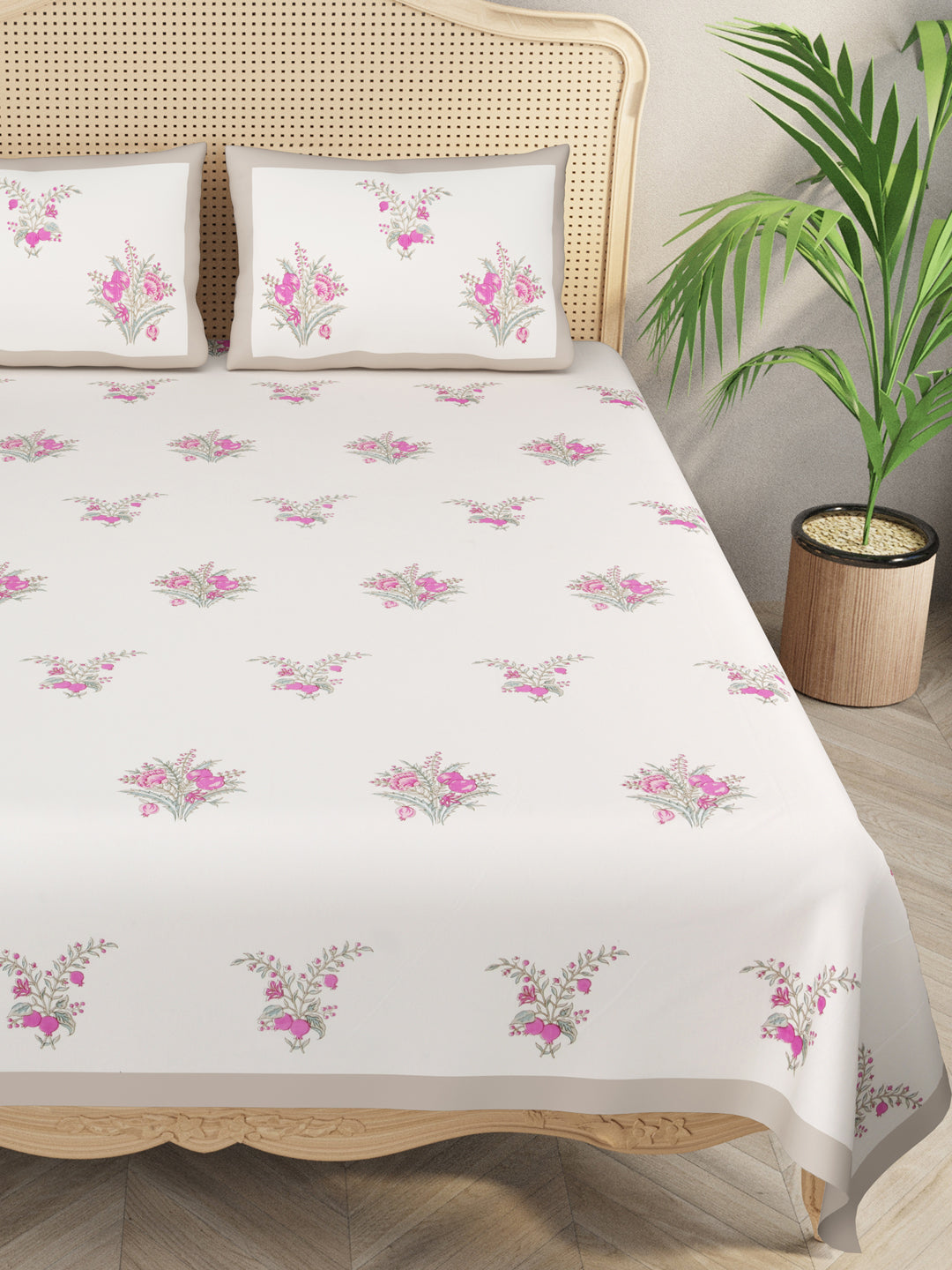 Handblock Print Super King Bedsheet in Extra Soft Percale Cotton with 2 Pillow covers