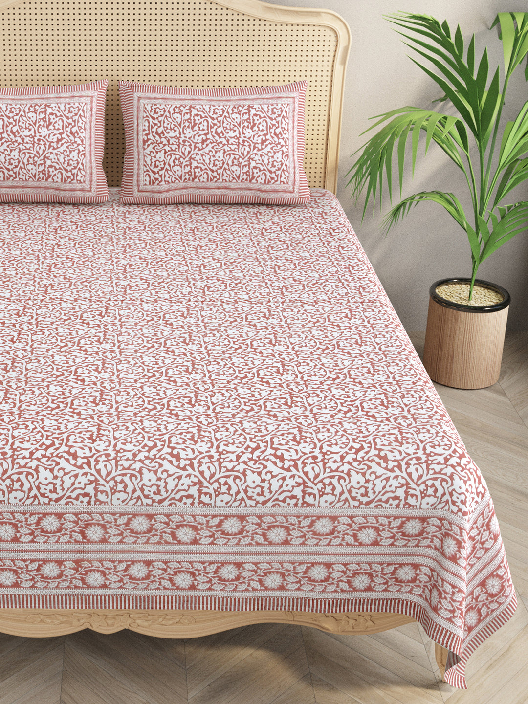 Floral Print Cotton Double King Bedsheet with 2 Pillow Covers