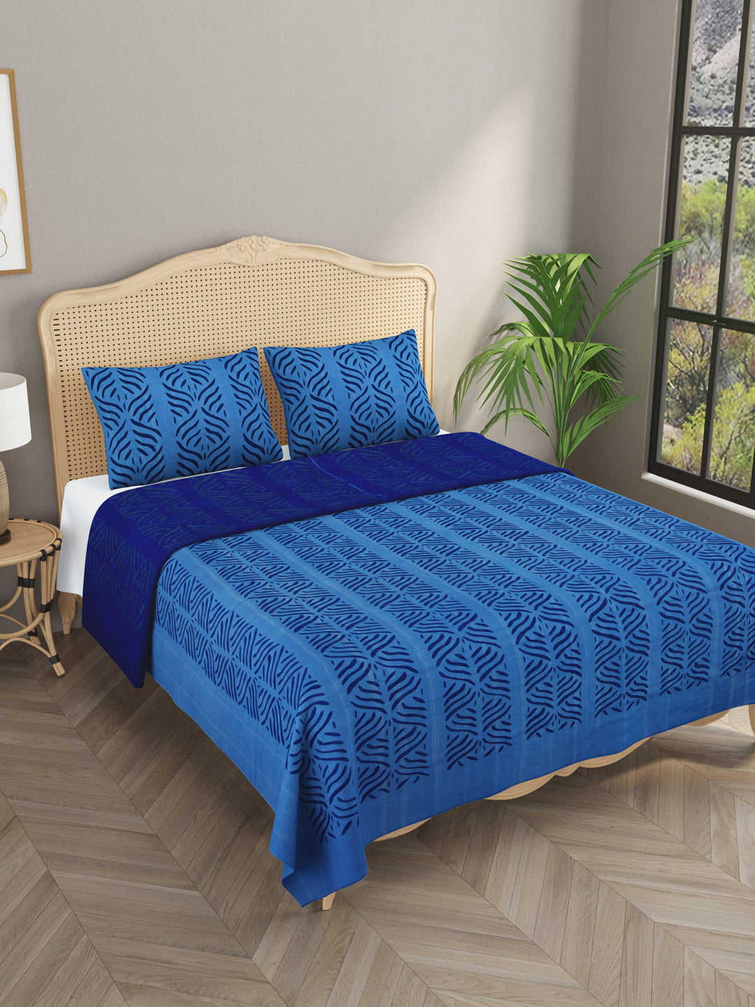 Applique cut work cotton  Bedcover with 2 Pillow Covers