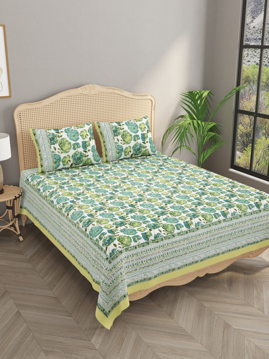 Floral Print Super King Cotton Bedsheet with 2 Pillow Covers