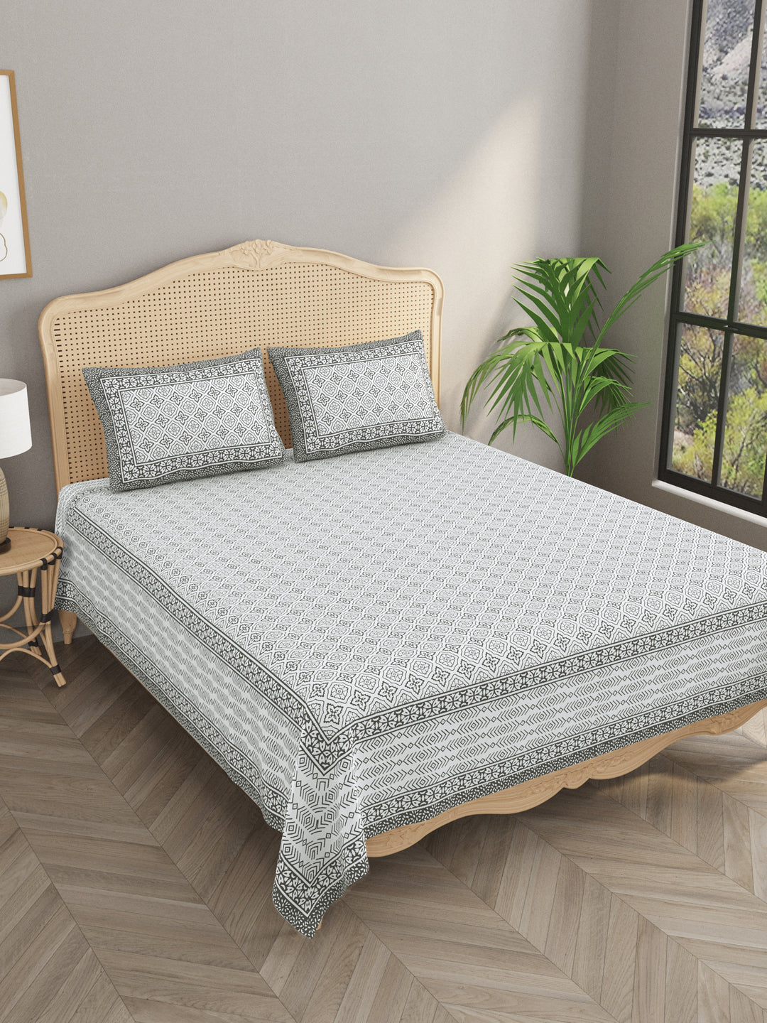 Floral Print Cotton Double King Bedsheet with 2 Pillow Covers