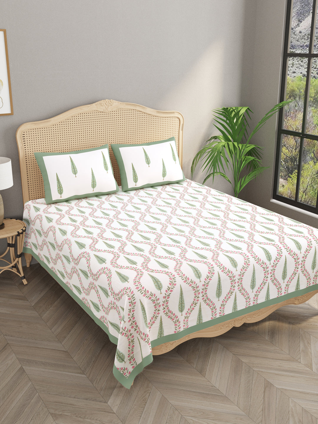 Handblock Print Super King Bedsheet in Extra Soft Percale Cotton with 2 Pillow covers
