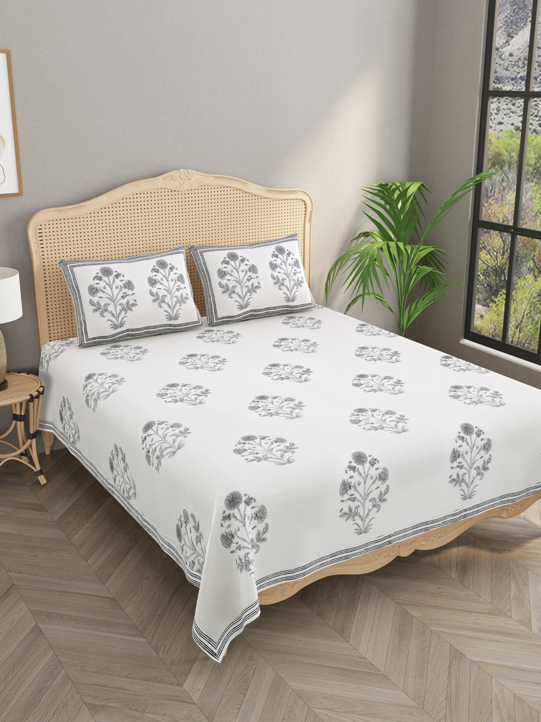 Handblock Print Super King Bedsheet in Extra Soft Percale Cotton with 2 Pillow covers