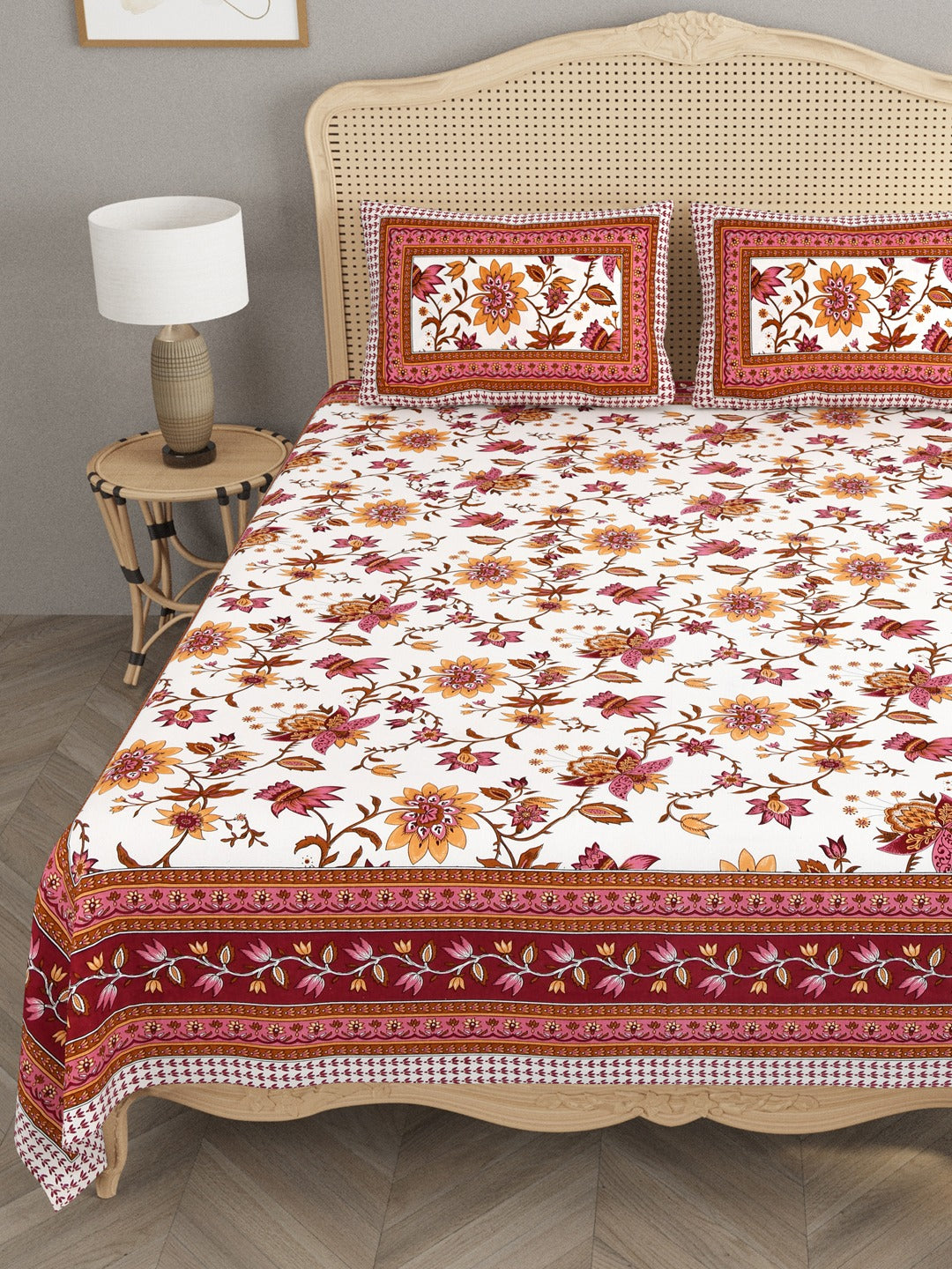 Floral Print Double King Bedsheet with 2 Pillow Covers