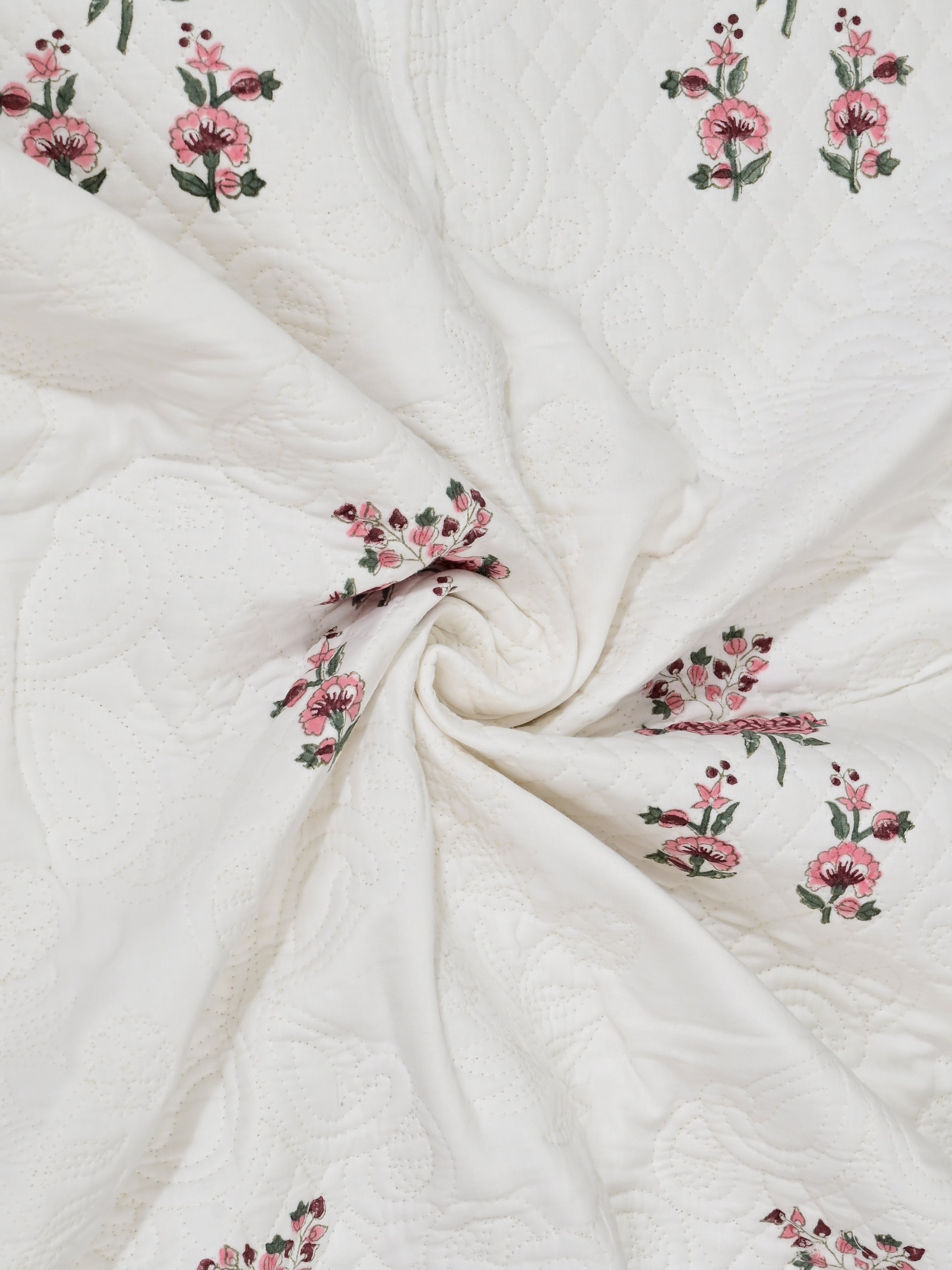 Quilted Floral Printed Reversible Bedcover with 2 Pillow Covers