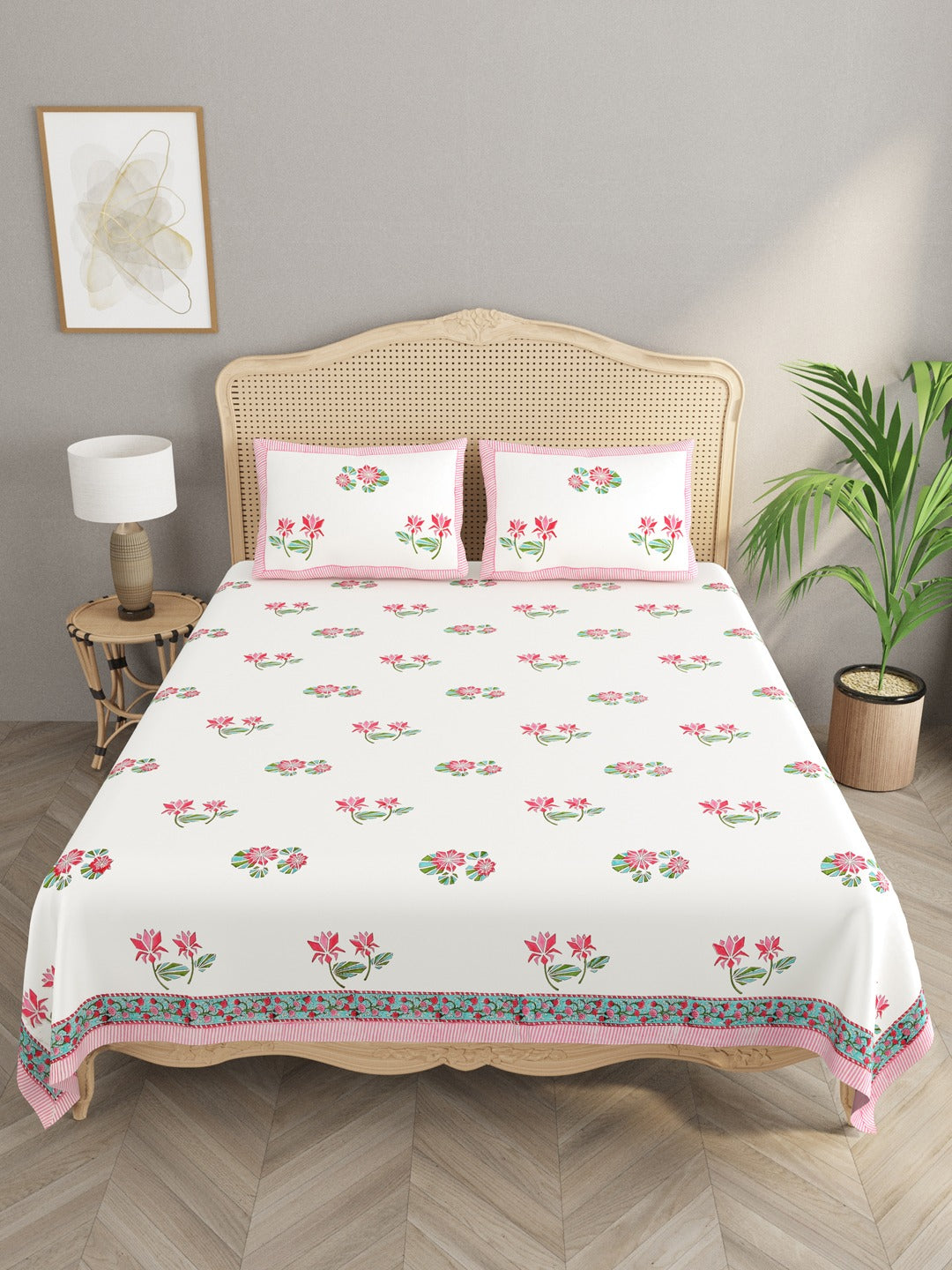 Handblock Printed Super King Size Bedsheet with 2 Pillow Covers