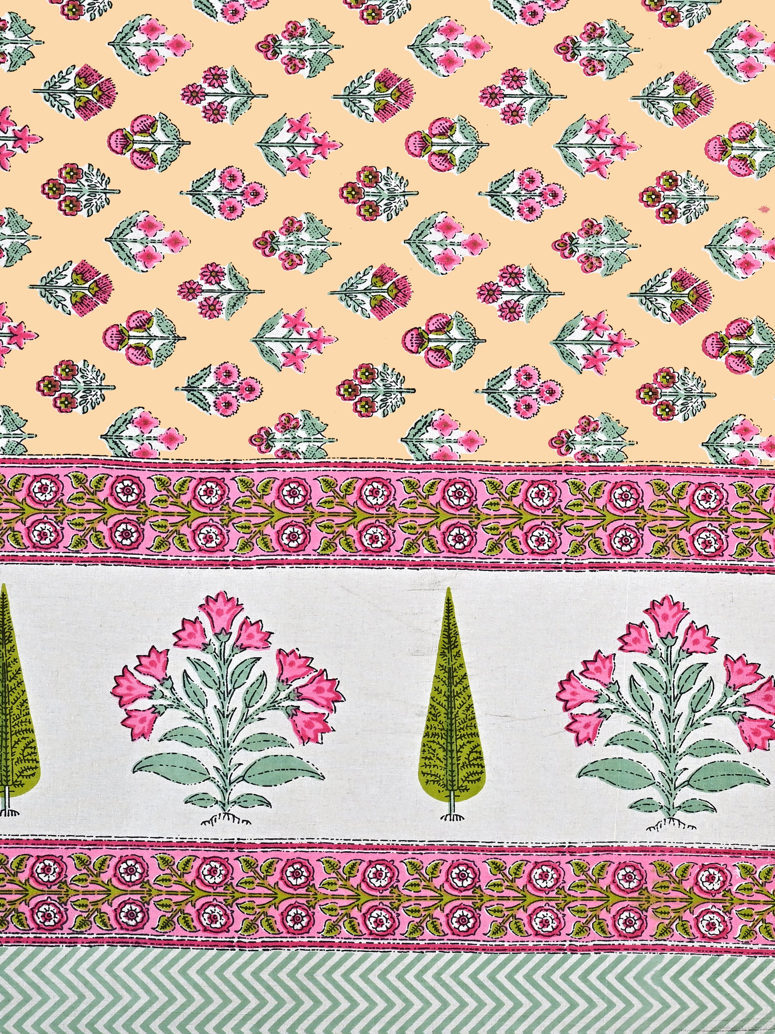 Floral Print Cotton Double King Bedsheet with 2 Pillow Covers
