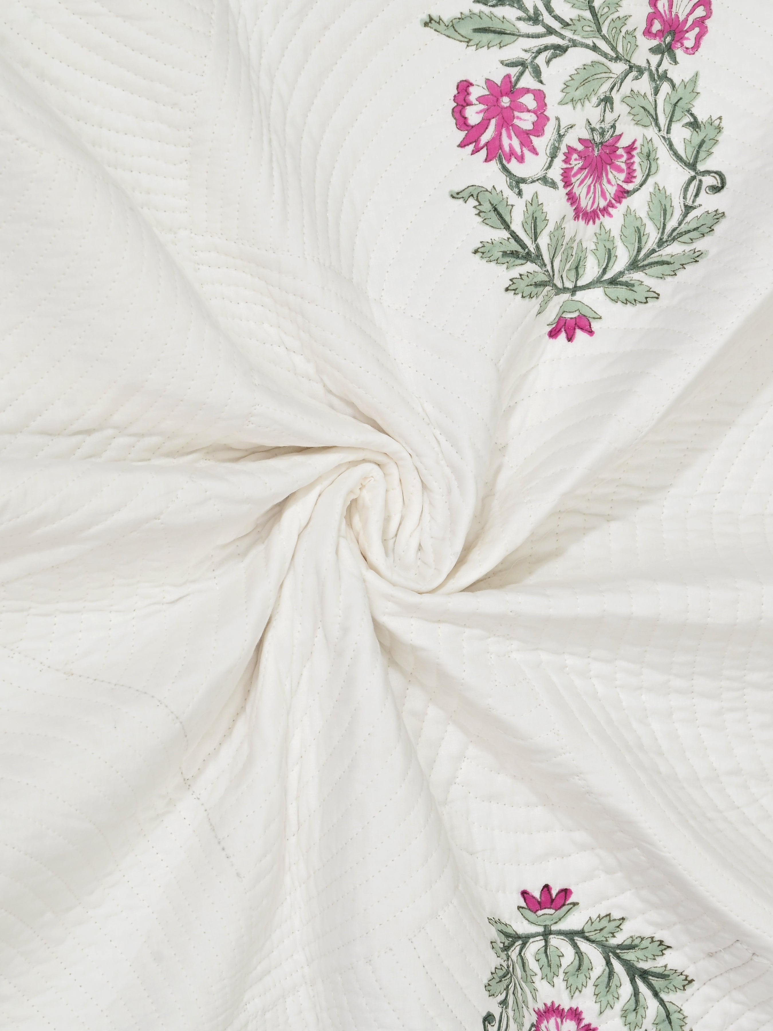 Quilted Floral Printed Reversible Bedcover with 2 Pillow Covers