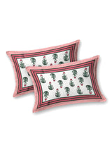 Diwali Gift Box | 1 Double Bedsheet, 1 Pair Door Hanging, 1 Metal Urli, 2 Laddoo Candles