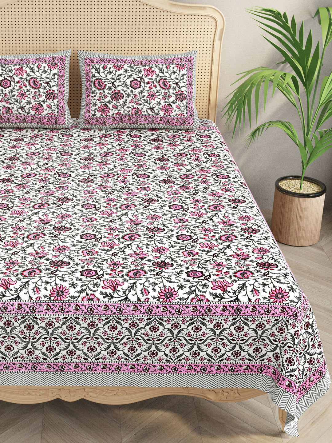 Double King Bedsheet with 2 Pillow Covers