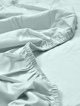 900 TC Fitted Bedsheets with elastic and 2 Pillow Covers