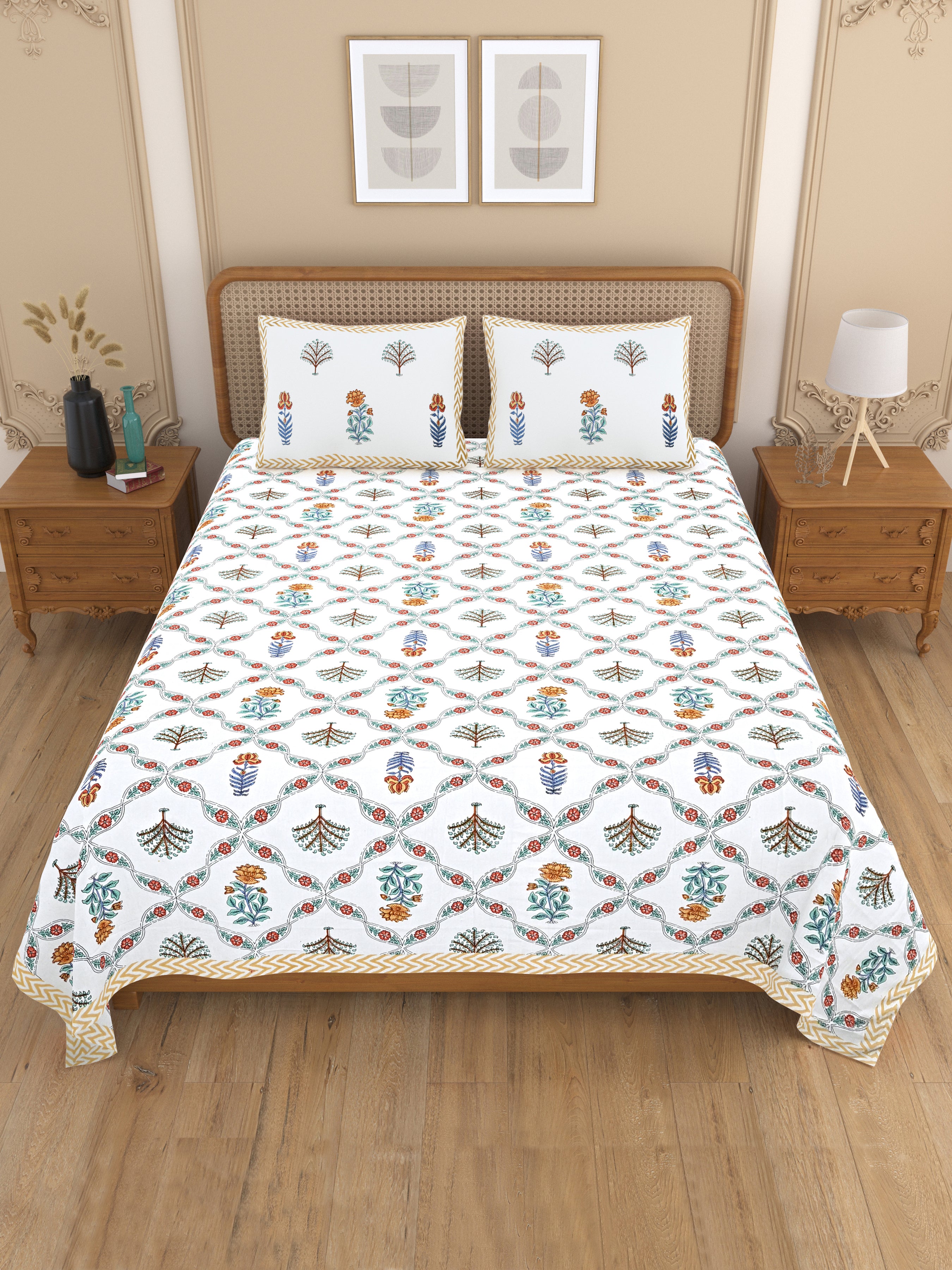 Floral Print Cotton Double King Bedsheet with 2 Pillow Covers