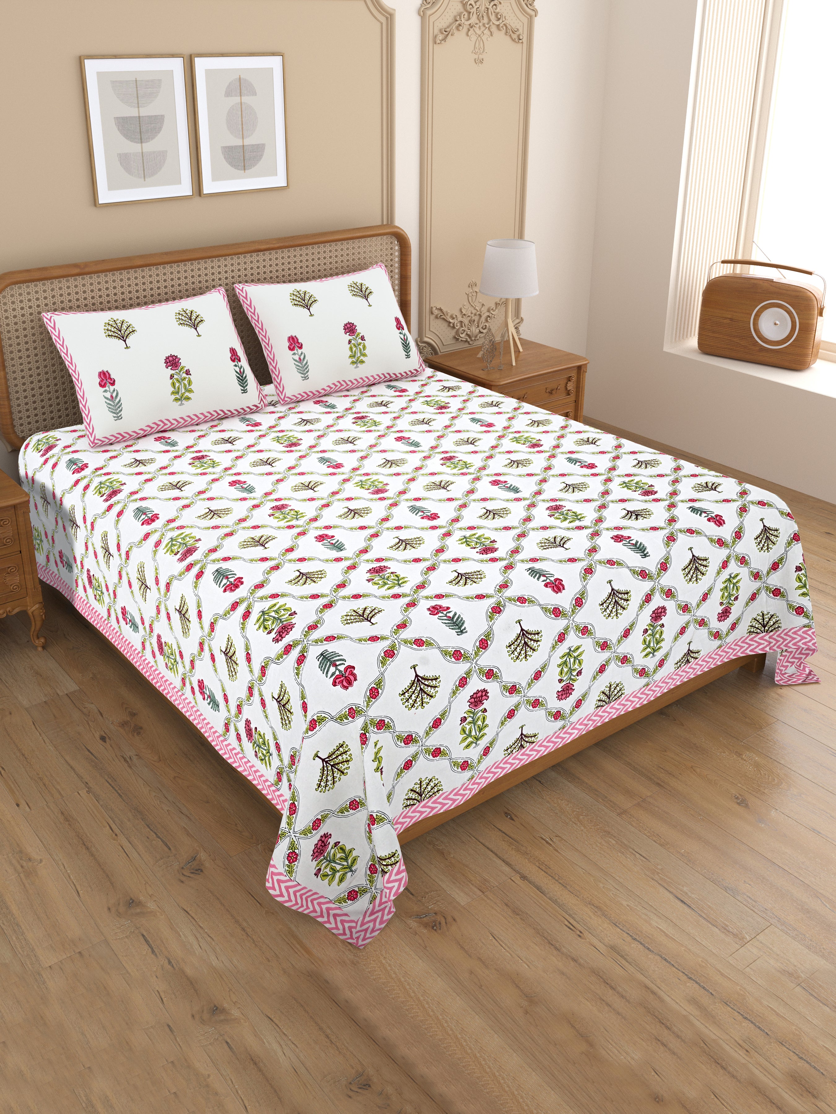 Floral Print Cotton Double King Bedsheet with 2 Pillow Covers