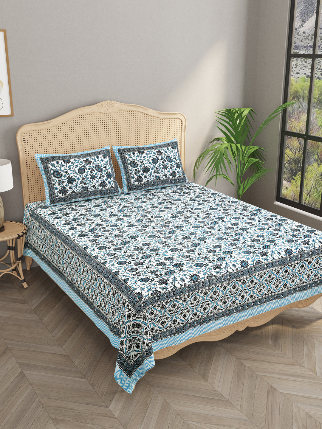 Double King Bedsheet with 2 Pillow Covers