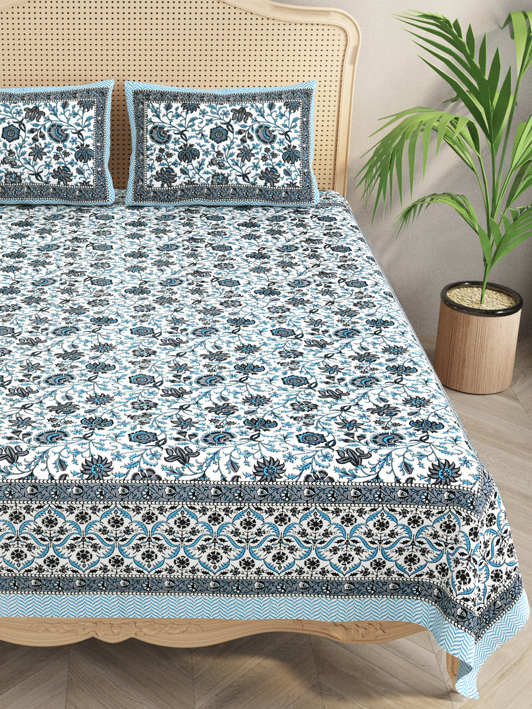 Double King Bedsheet with 2 Pillow Covers