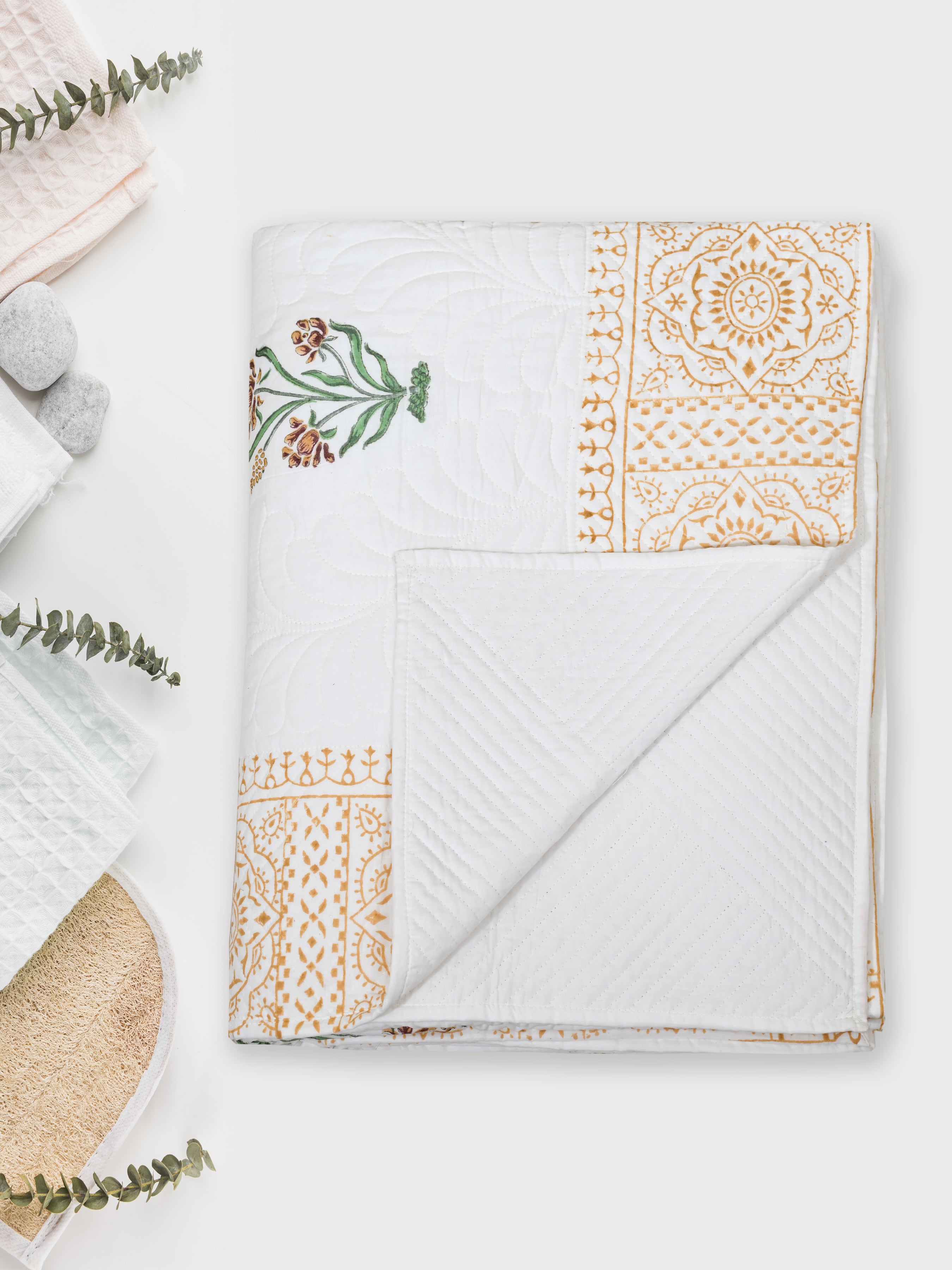 Quilted Floral Printed Reversible Bedcover with 2 Pillow Covers