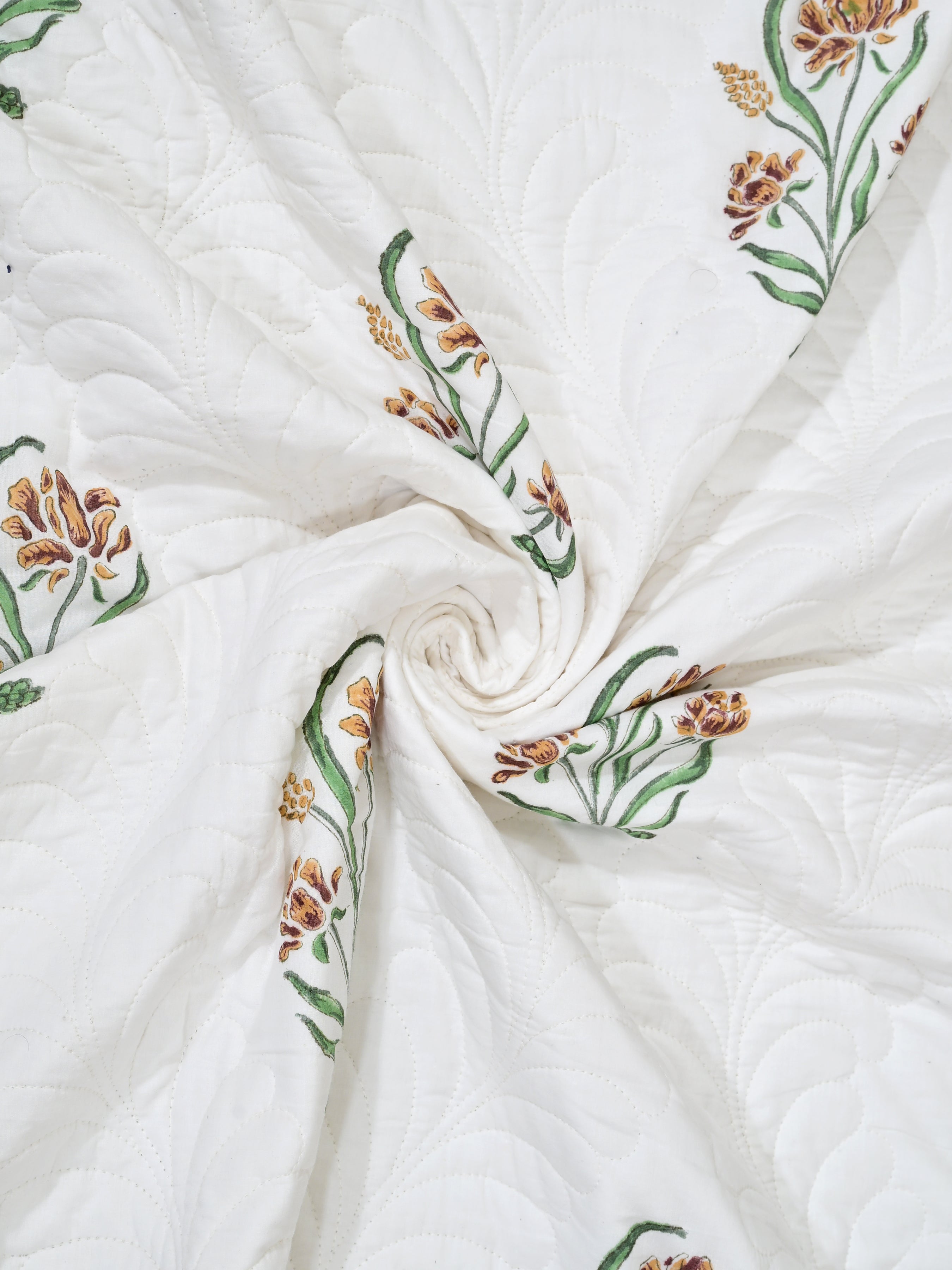 Quilted Floral Printed Reversible Bedcover with 2 Pillow Covers