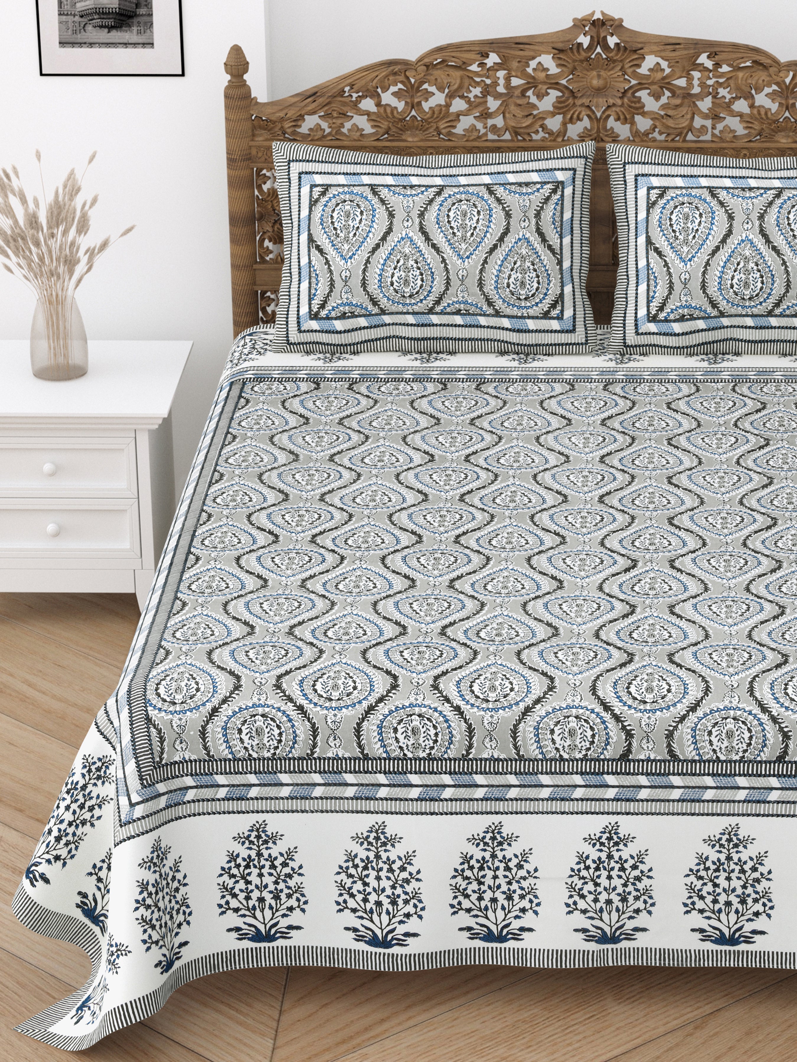 Floral Print Cotton Double King Bedsheet with 2 Pillow Covers