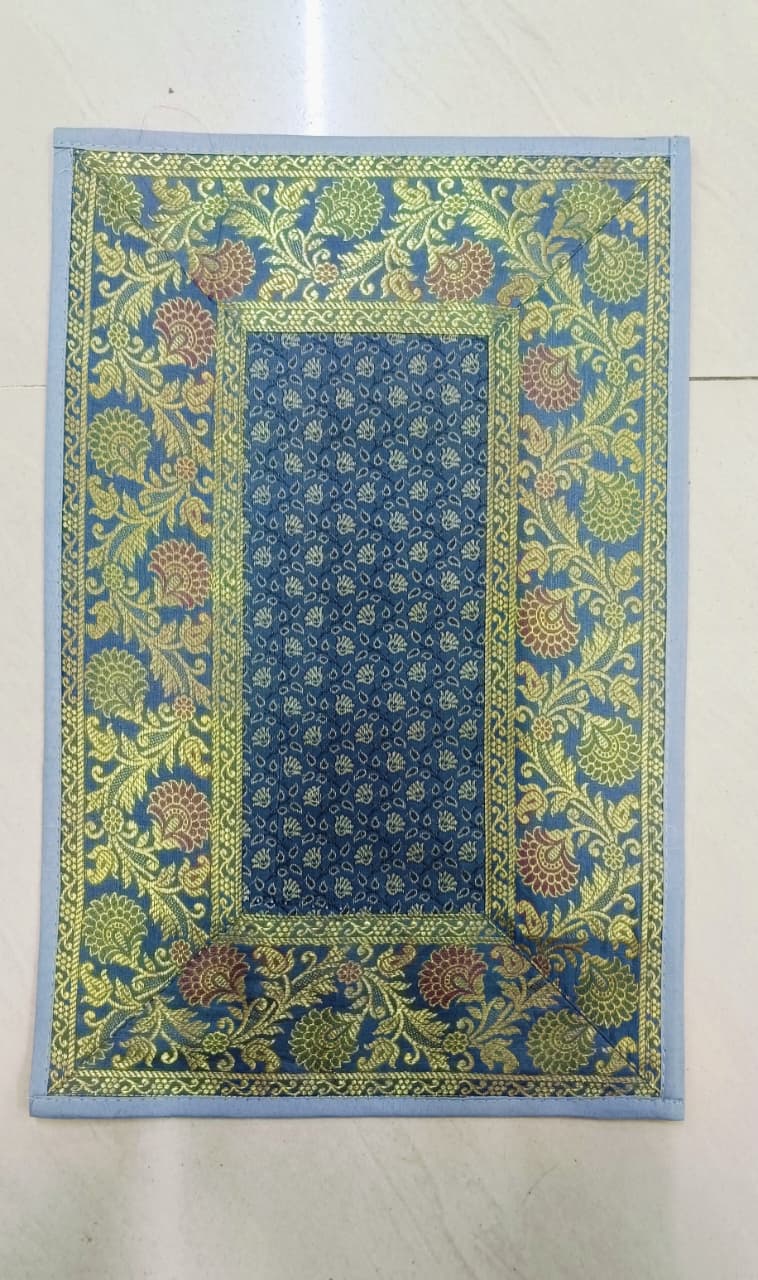 Banarasi Table Set with 1 Runner, 6 mats and 6 coasters