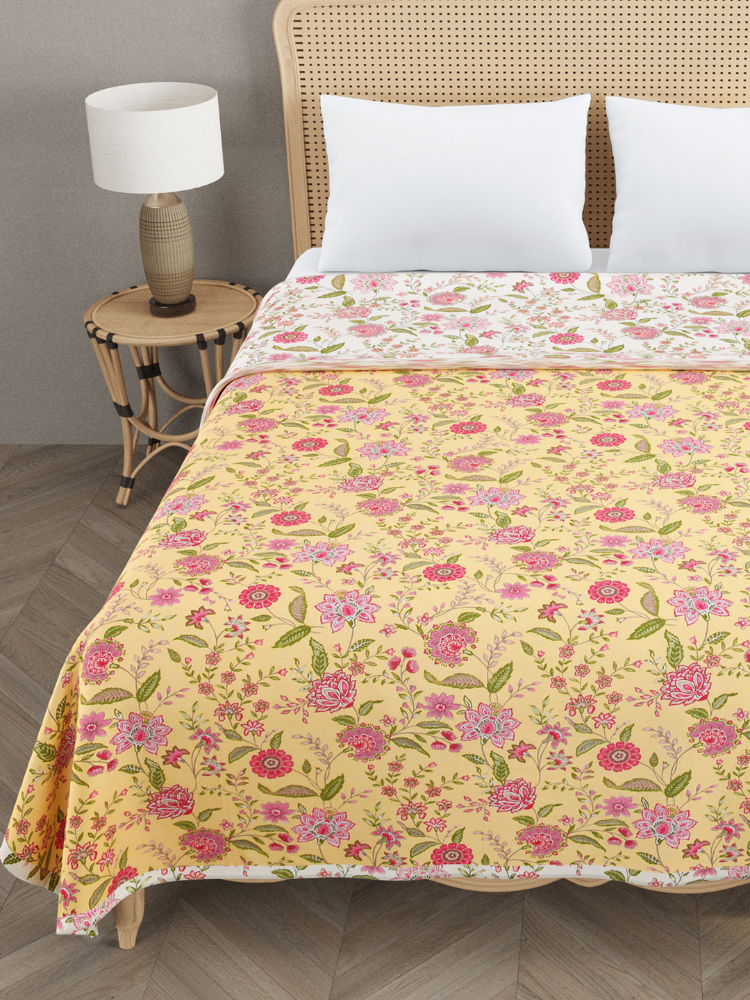 300 GSM Cotton Double Bed Reversible Dohar in floral print