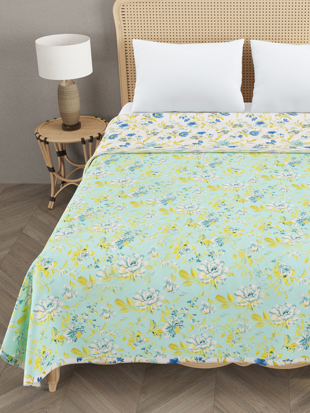 300 GSM Cotton Double Bed Reversible Dohar in floral print