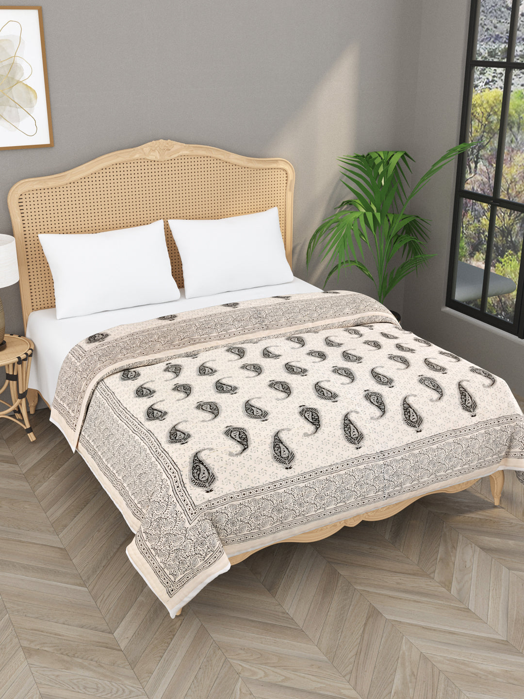 Floral Printed Double Bed Cotton Quilt with cotton filling