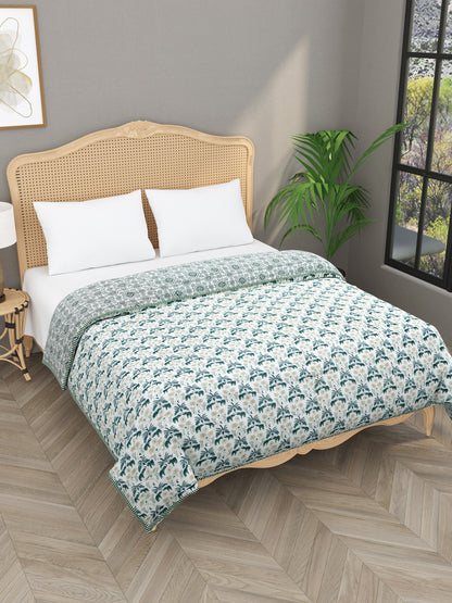 Ethnic Motifs Printed Double Bed Cotton Quilt with Cotton filling