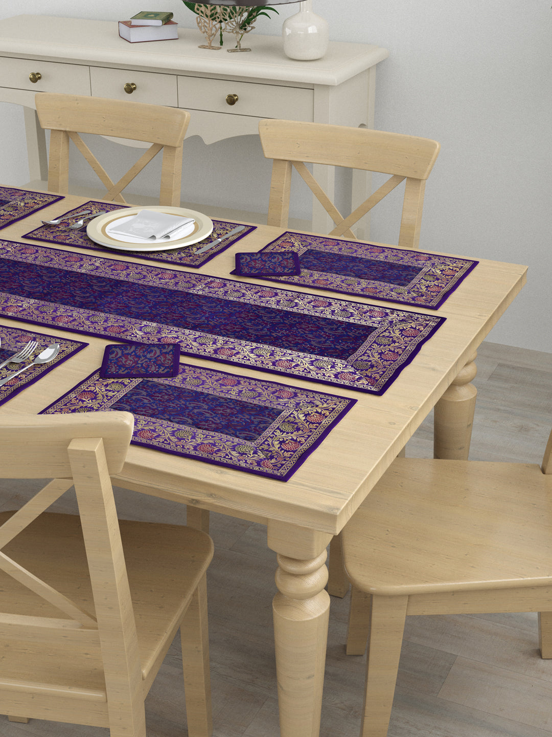 Banarasi Table Set with 1 Runner, 6 mats and 6 coasters