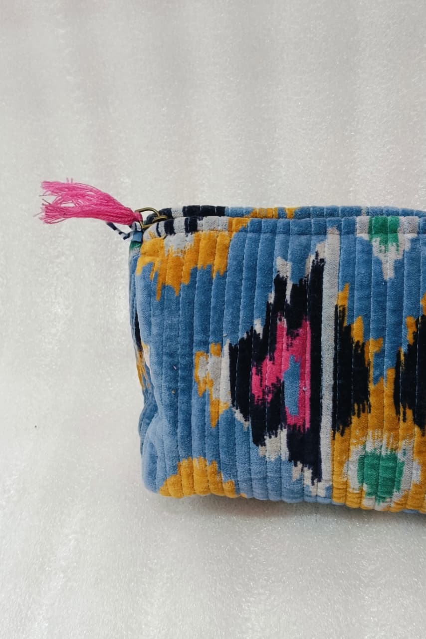 Set of 3 cosmetic bag/pouches
