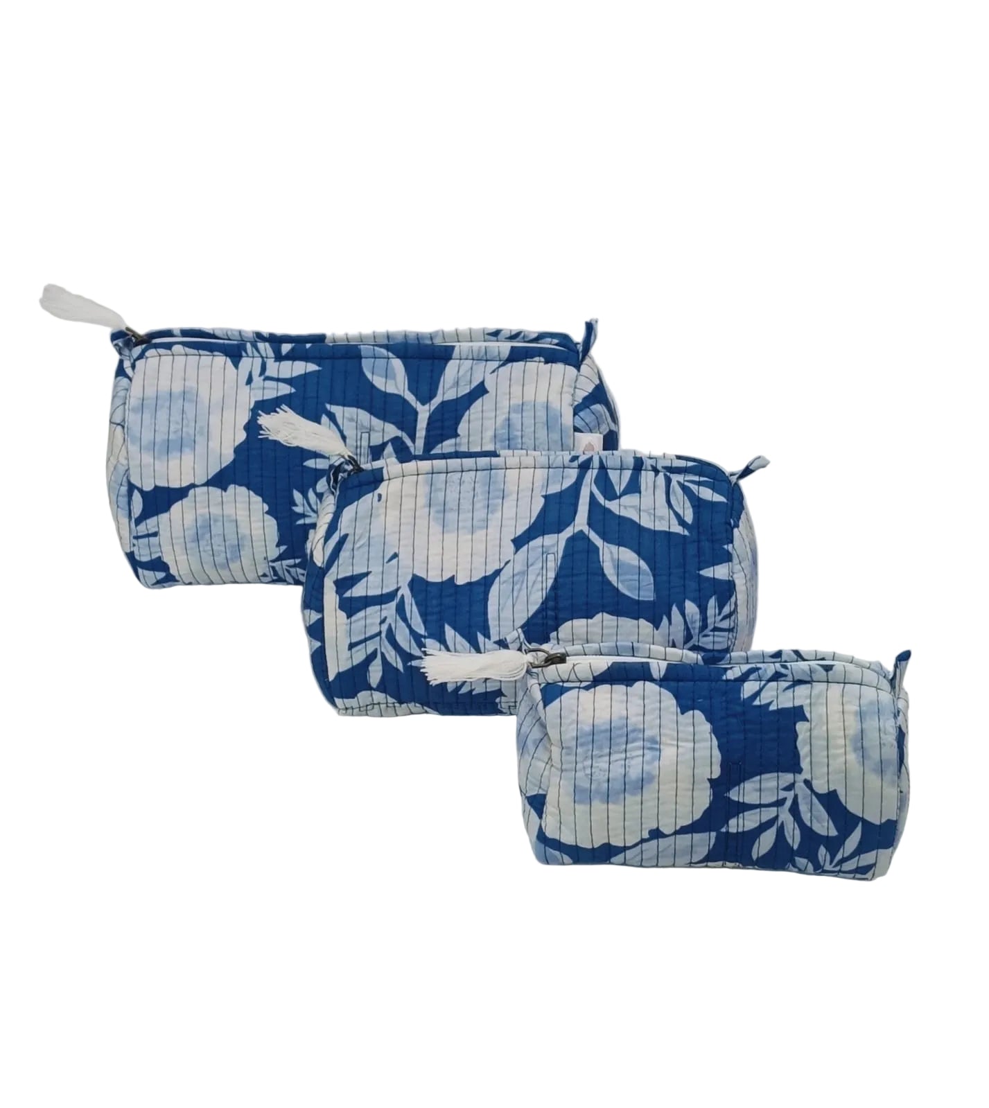 Set of 3 cosmetic bag/pouches with waterproof lining