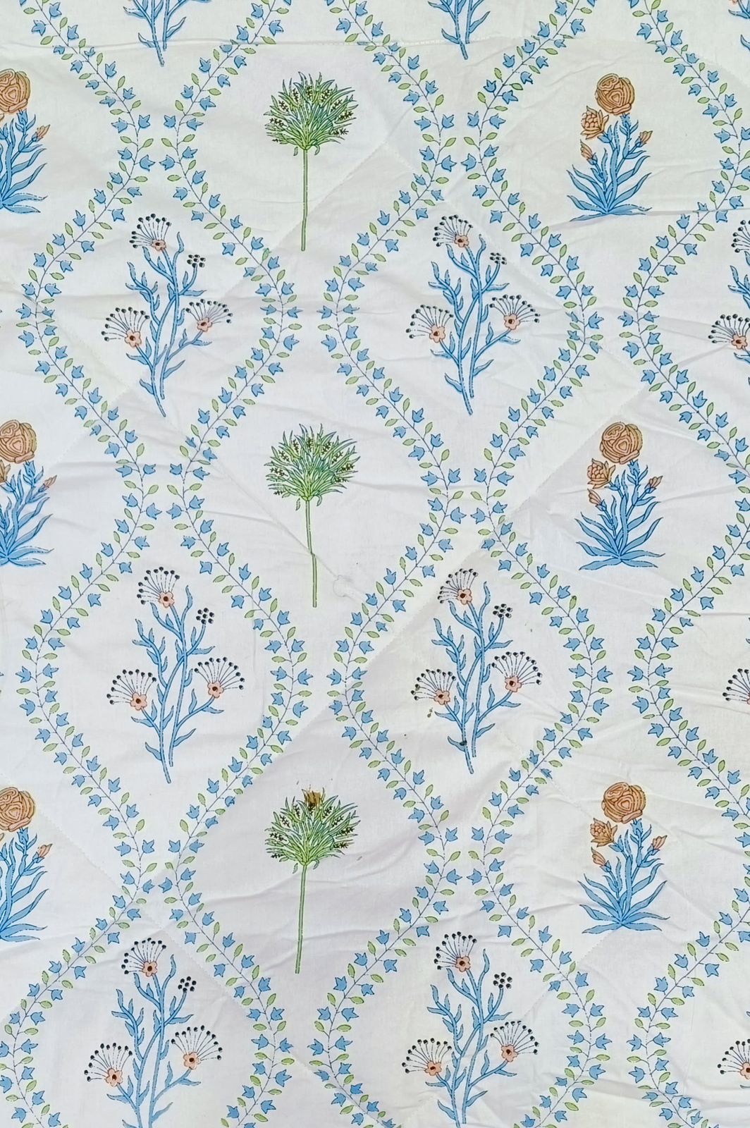 Floral Printed Bedding Set - 1 King Bedsheet, 1 Jaipuri Razai/Quilt, 2 Pillow Covers