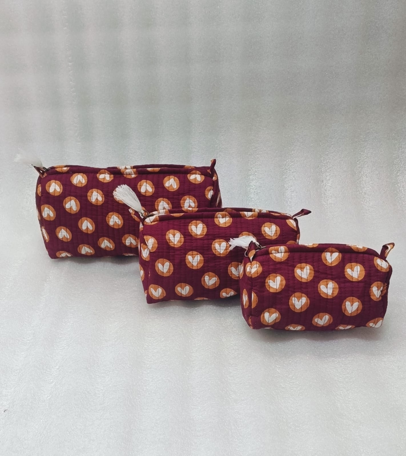 Set of 3 cosmetic bag/pouches with waterproof lining