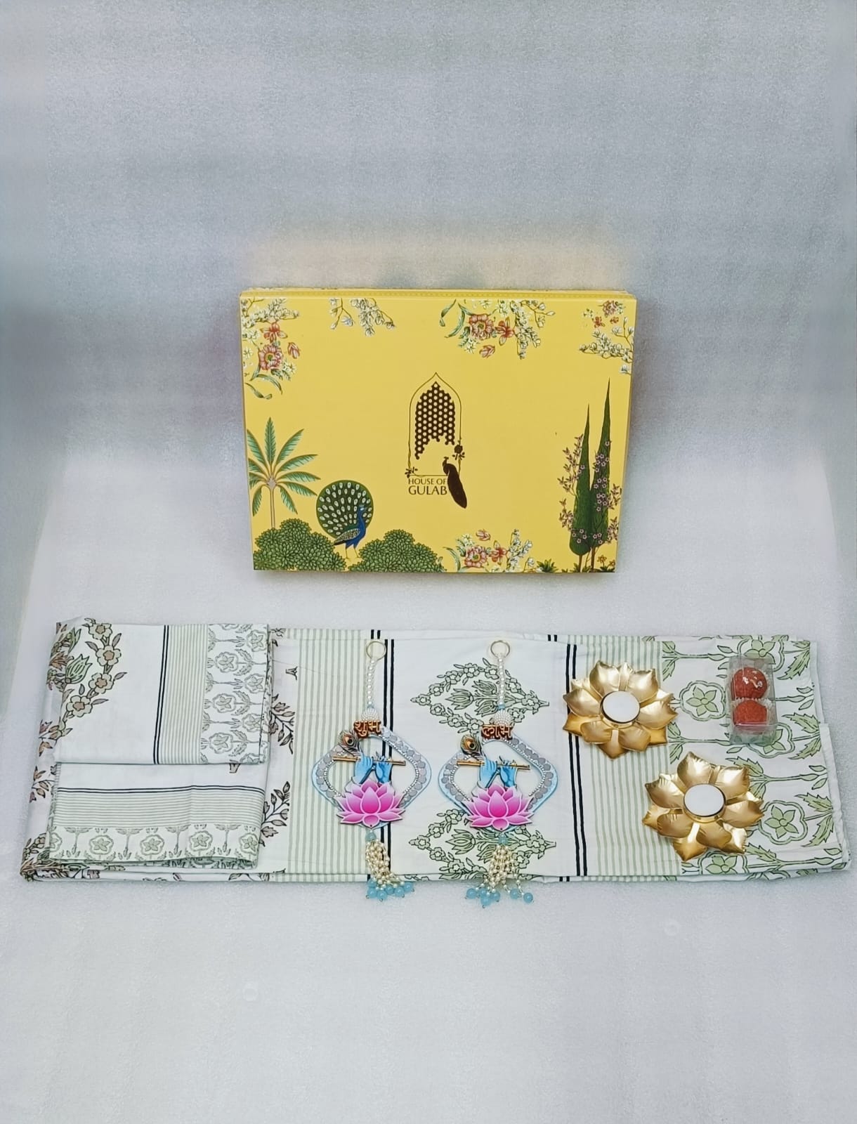 Diwali Gift Box | 1 Super Soft Percale Bedsheet, 1 Pair Door Hanging, 2 Metal Diyas, 2 Laddoo Candles