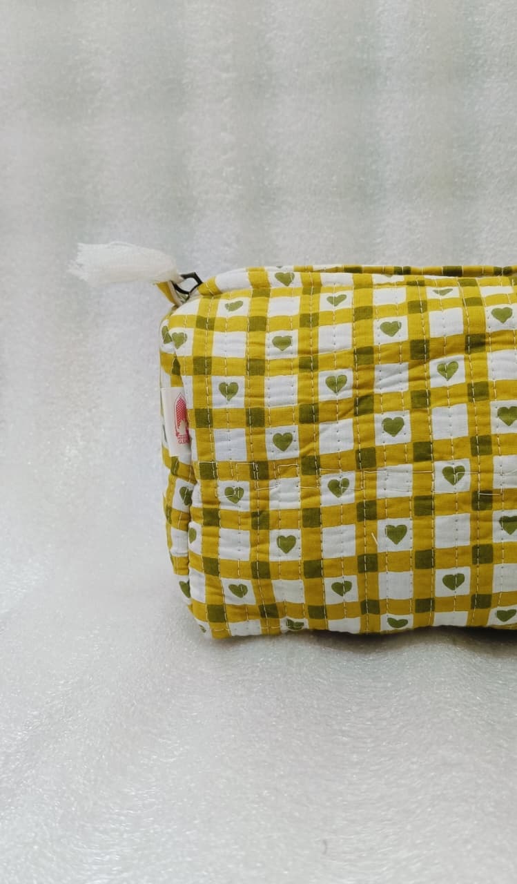 Set of 3 cosmetic bag/pouches with waterproof lining