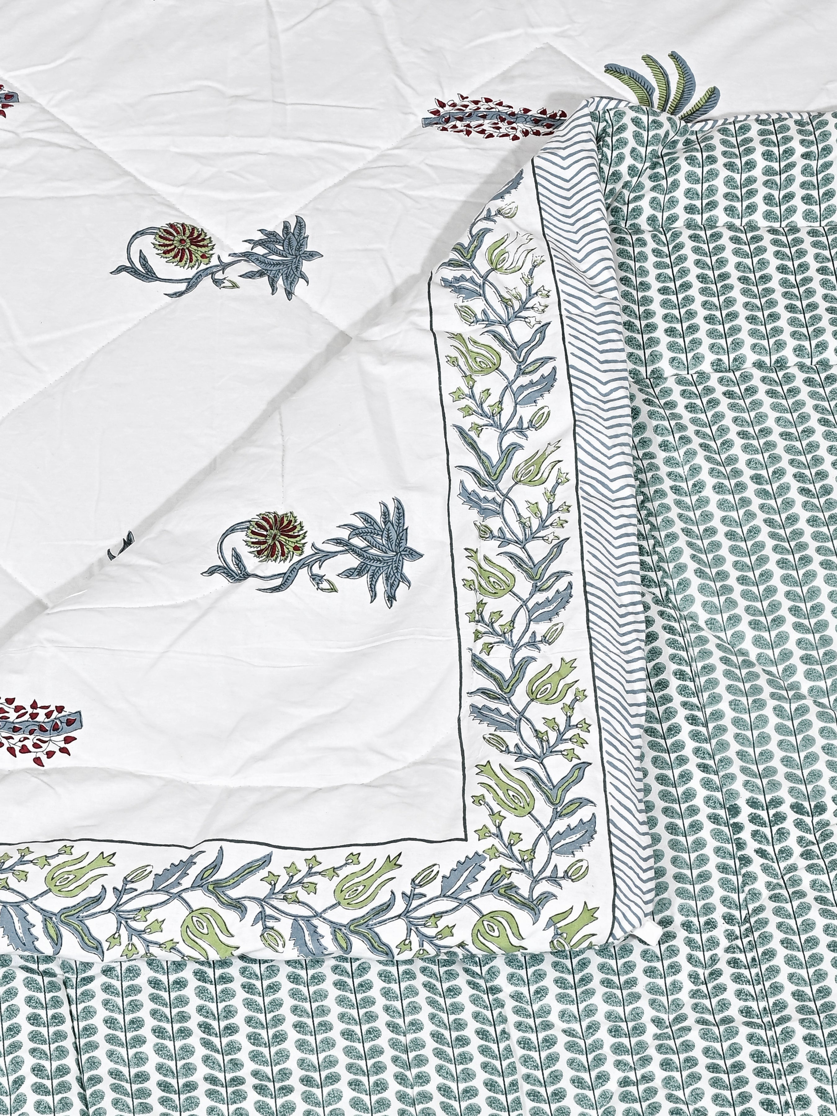 Floral Printed Bedding Set - 1 King Bedsheet, 1 Jaipuri Razai/Quilt, 2 Pillow Covers