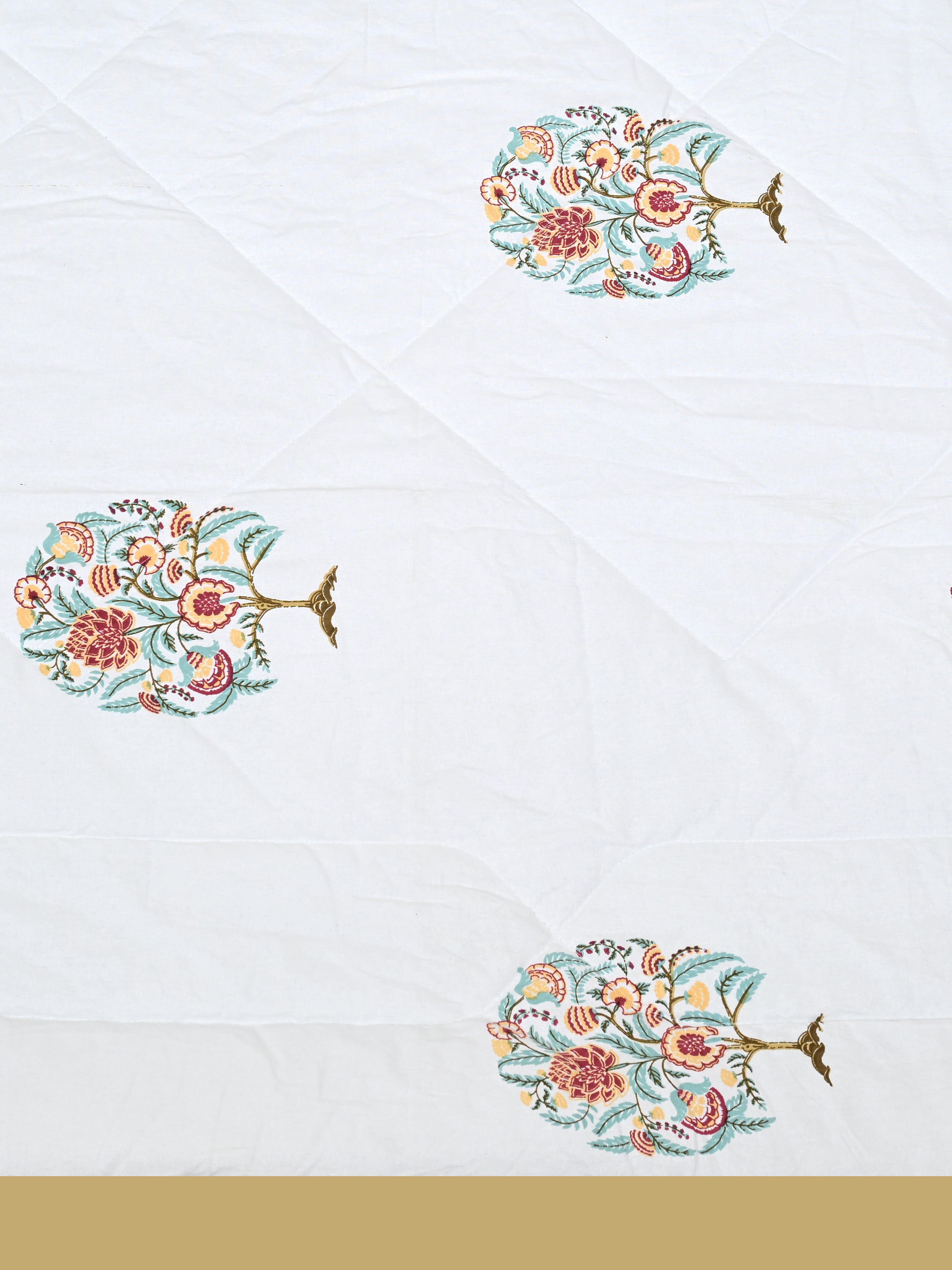 Floral Printed Bedding Set - 1 King Bedsheet, 1 Jaipuri Razai/Quilt, 2 Pillow Covers