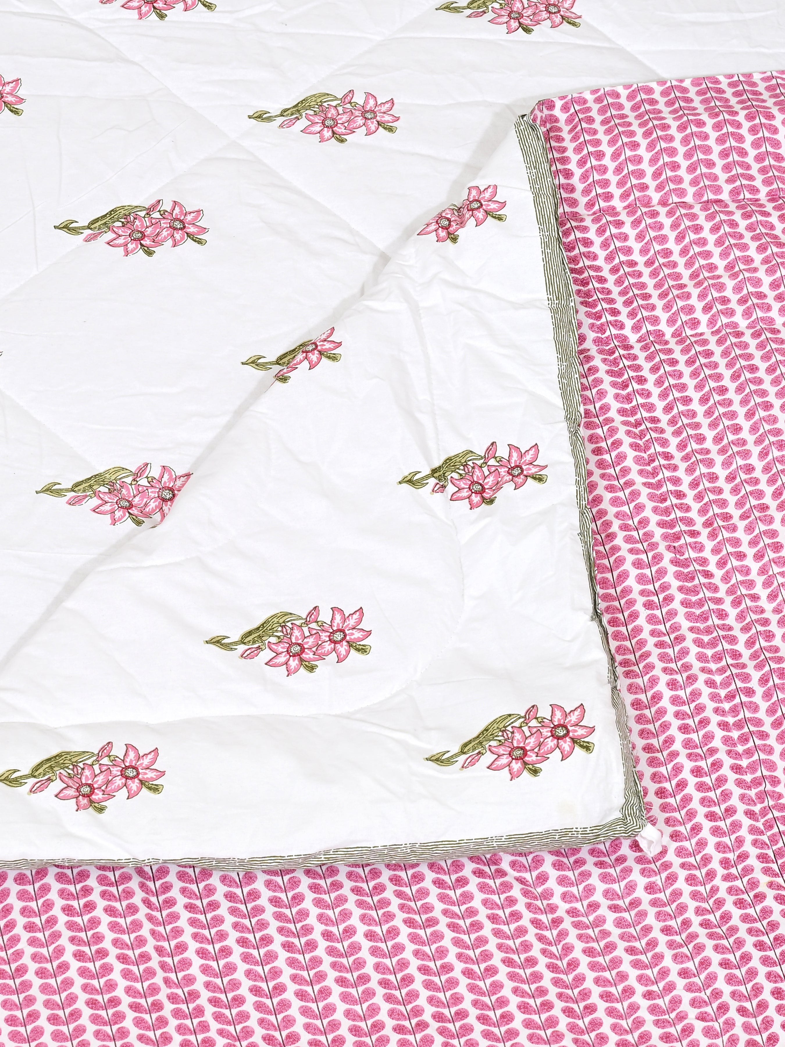Floral Printed Bedding Set - 1 King Bedsheet, 1 Jaipuri Razai/Quilt, 2 Pillow Covers