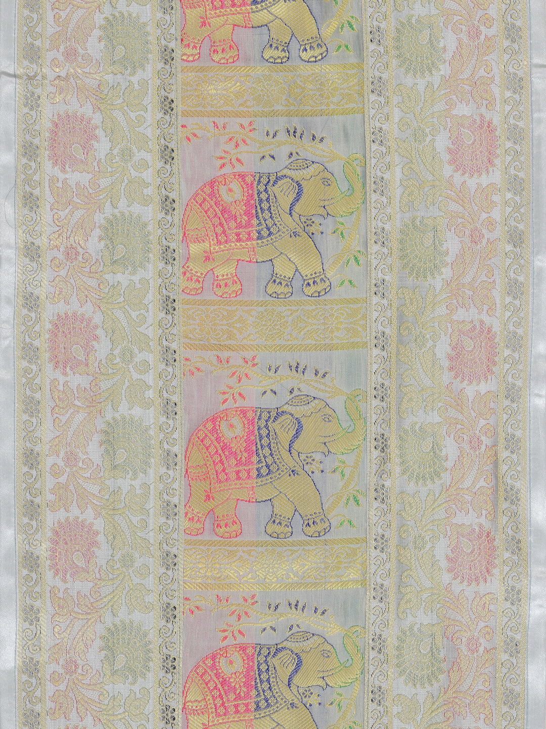 Banarasi Table Set with 1 Runner, 6 mats and 6 coasters