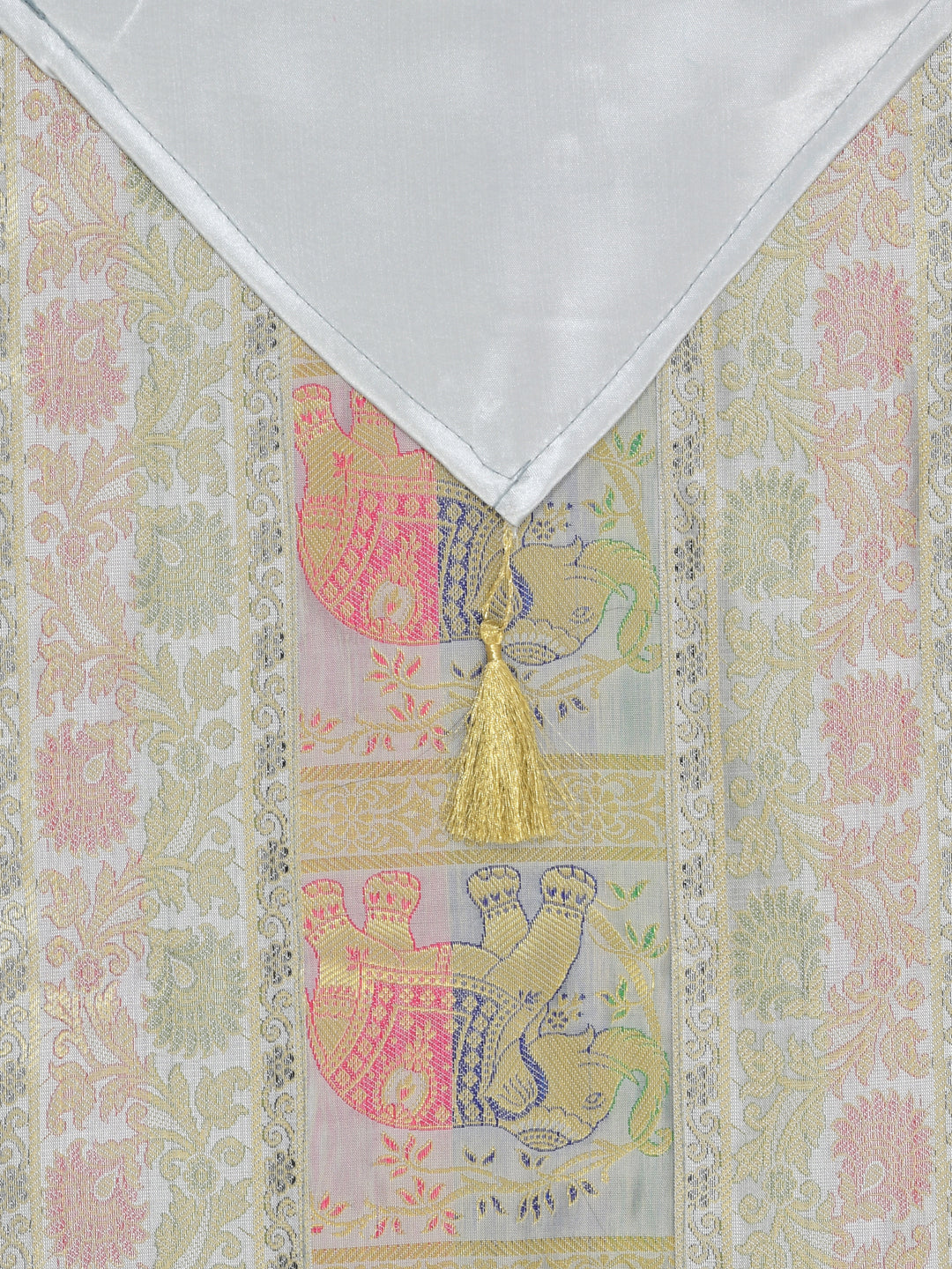 Banarasi Table Set with 1 Runner, 6 mats and 6 coasters
