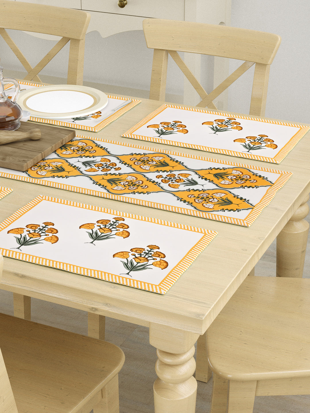 Handblock Printed Canvas Cotton Table Runner With Set Of 6 Mats