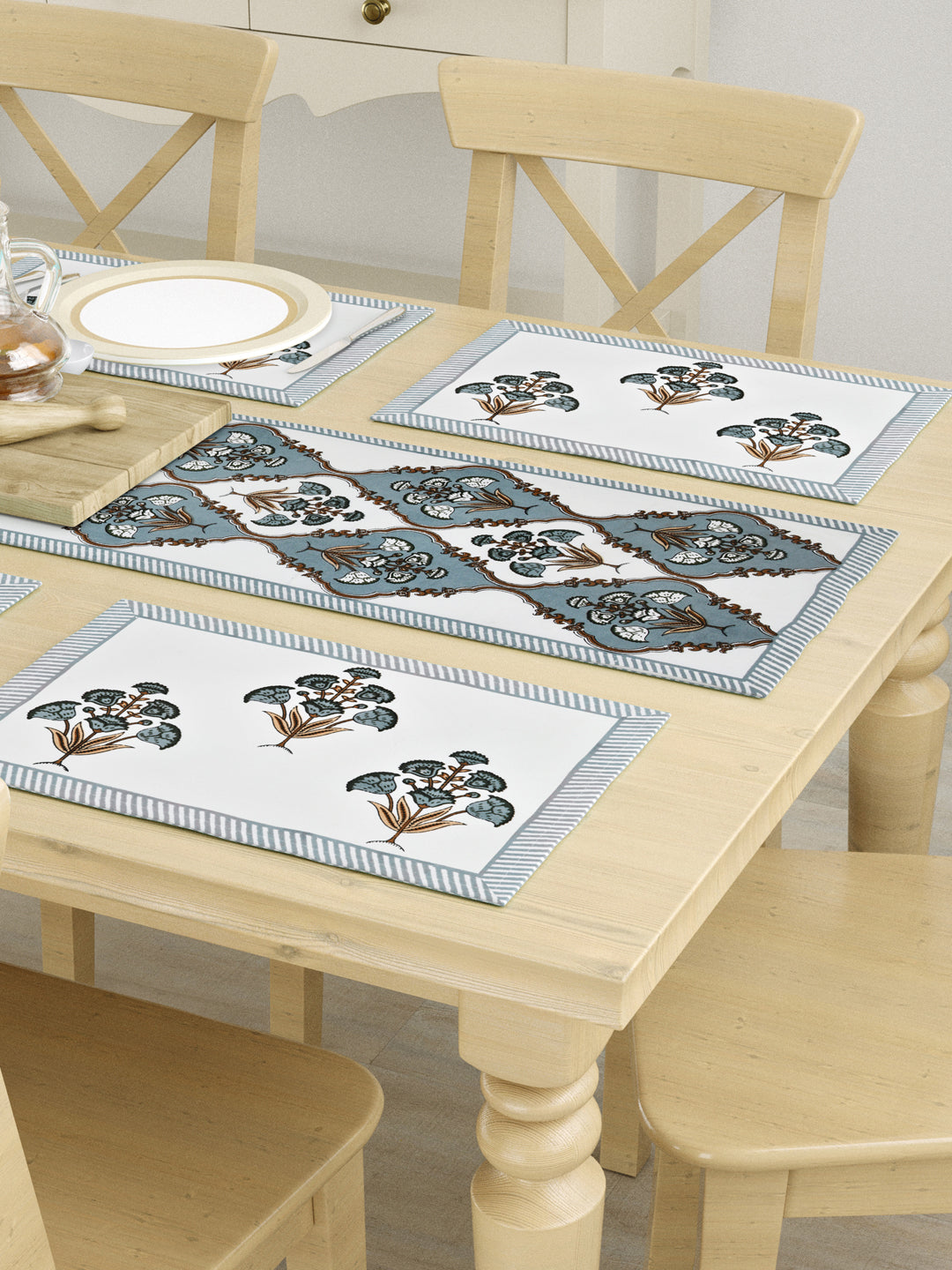 Handblock Printed Canvas Cotton Table Runner With Set Of 6 Mats