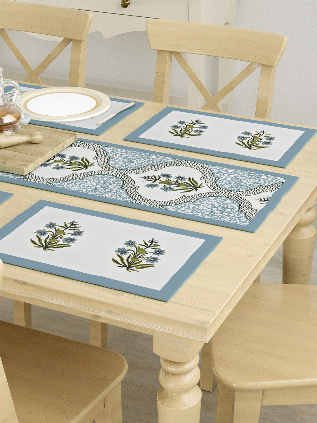 Handblock Printed Canvas Cotton Table Runner With Set Of 6 Mats