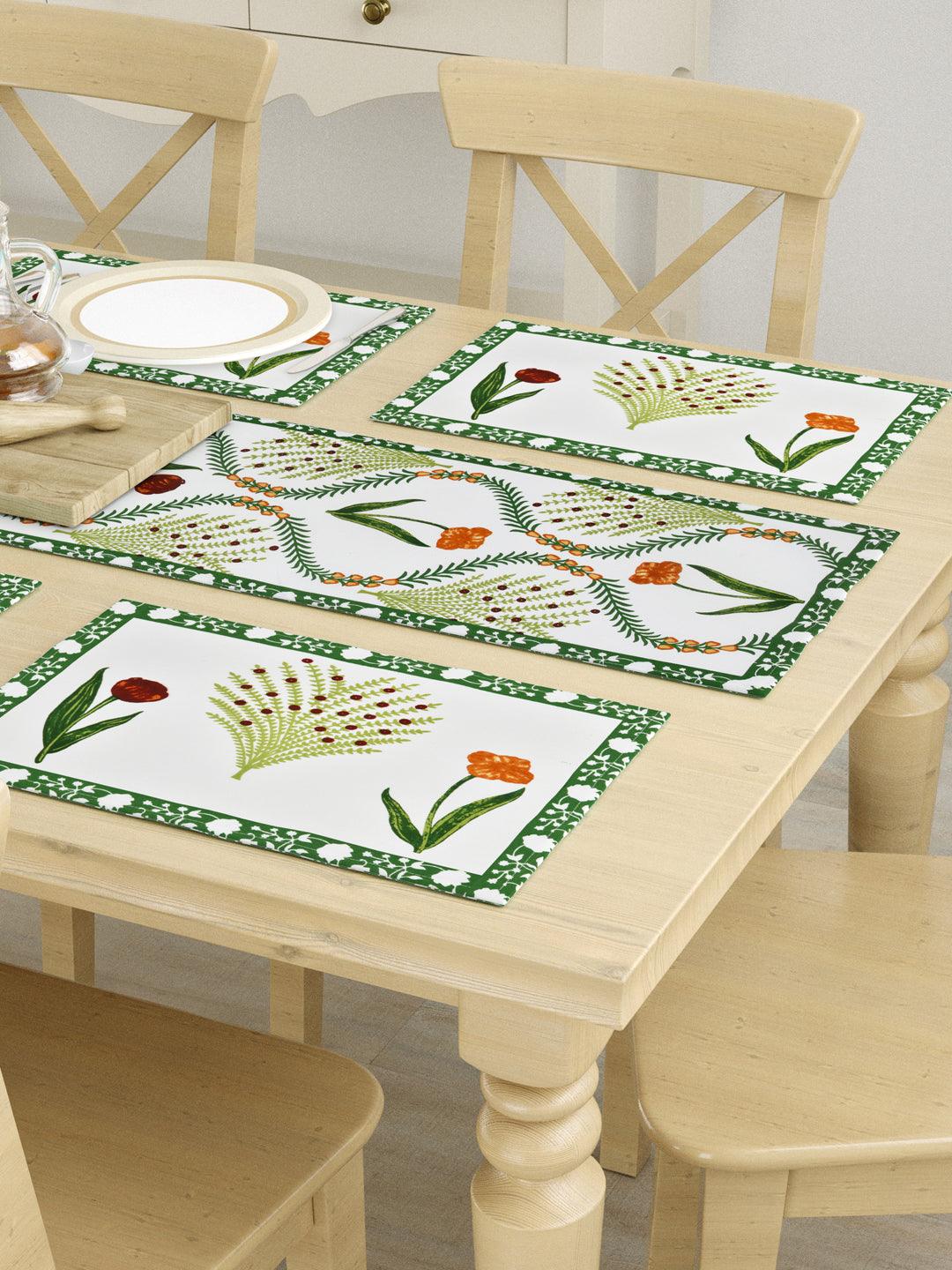 Handblock Printed Canvas Cotton Table Runner With Set Of 6 Mats