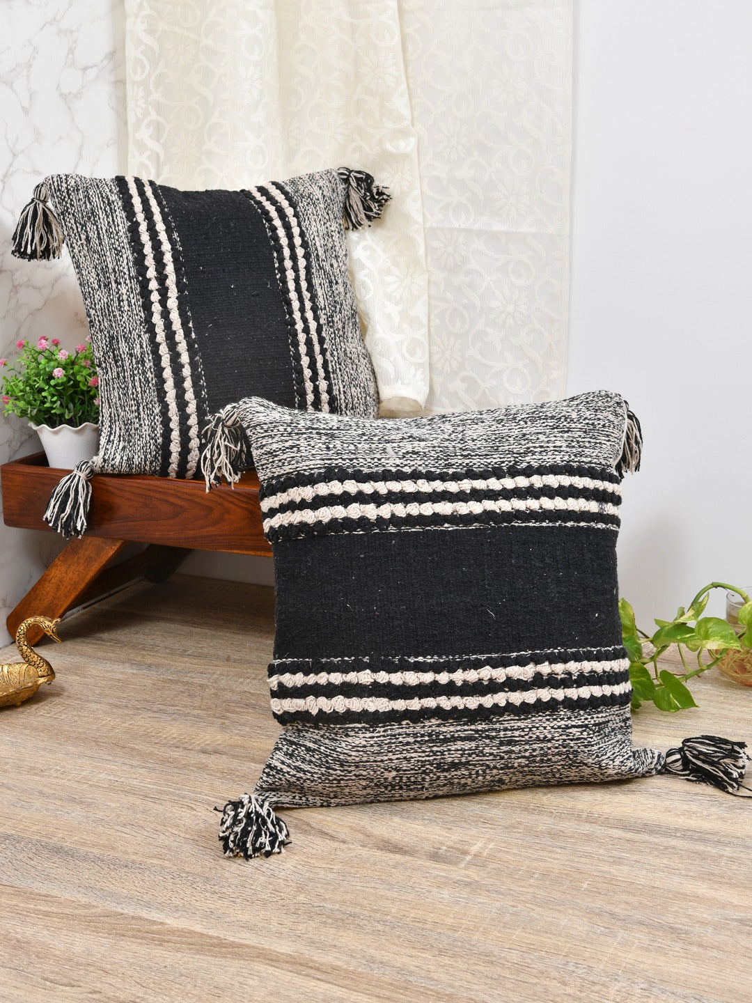 Set of 2 Cotton Cushion Covers - 16 Inches