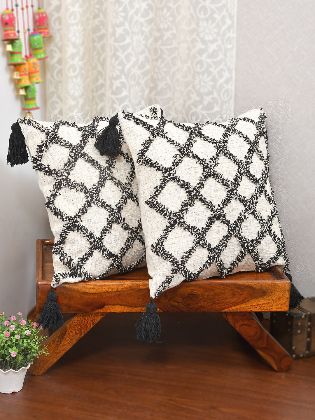 Set of 2 Cotton Cushion Covers - 16 Inches